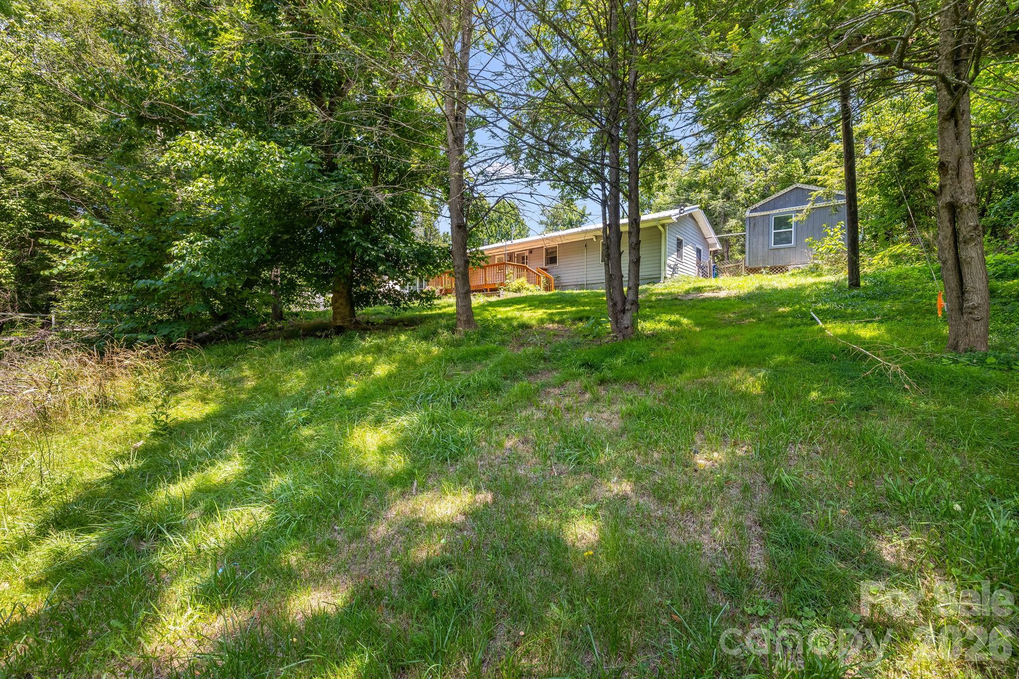 67 Banks Town Road — Weaverville