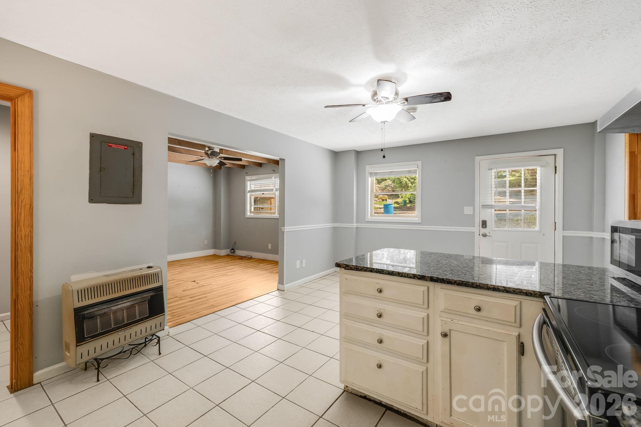 67 Banks Town Road — Weaverville