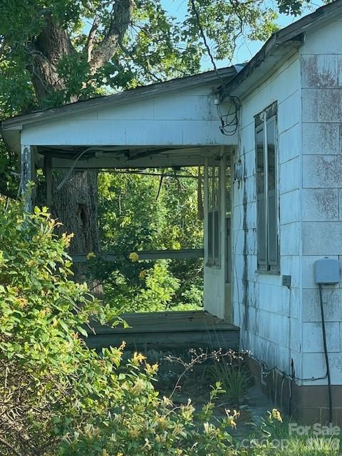 547 Indian Hill Road — Olin