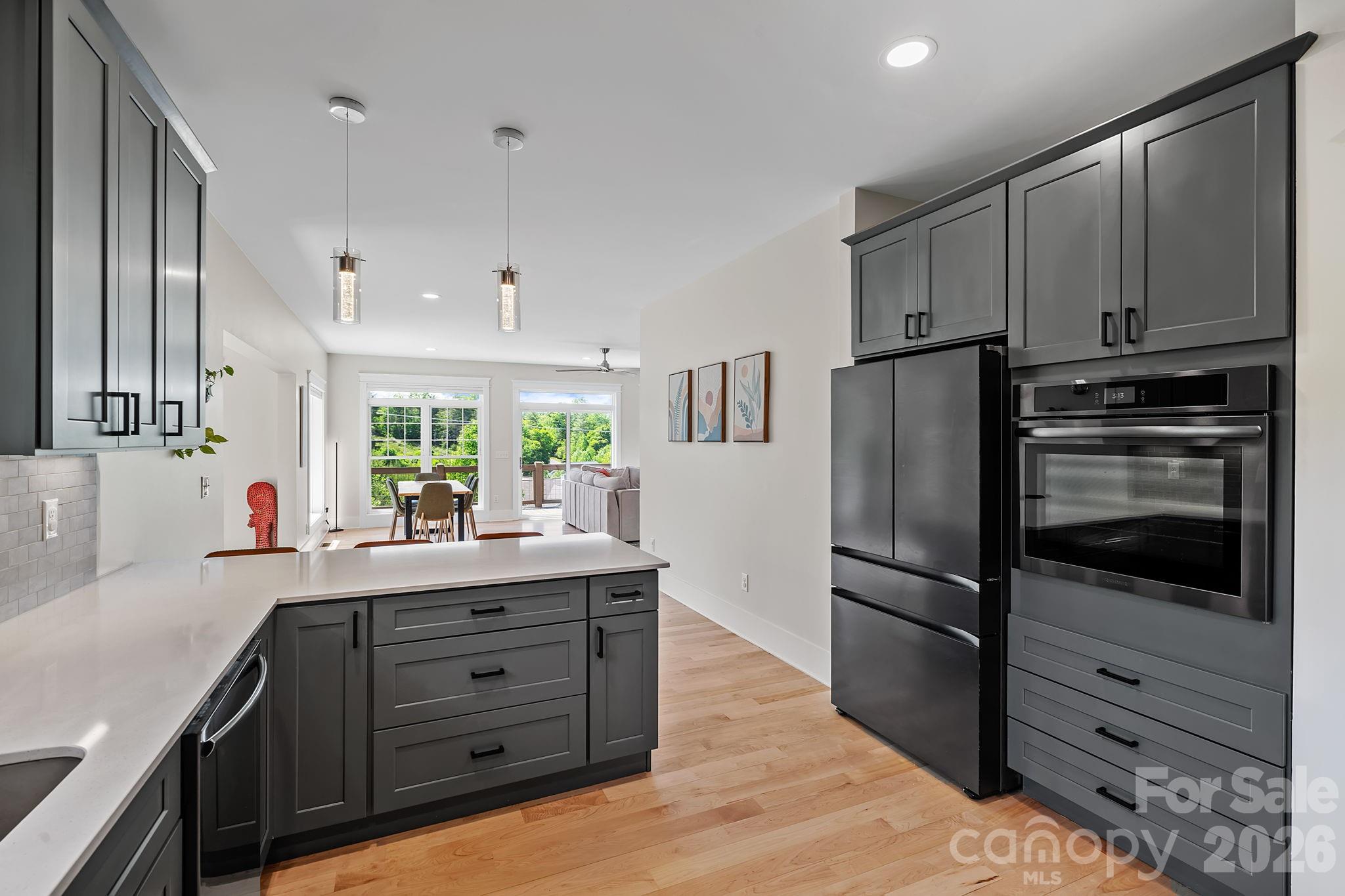 66 Nader Avenue — Weaverville