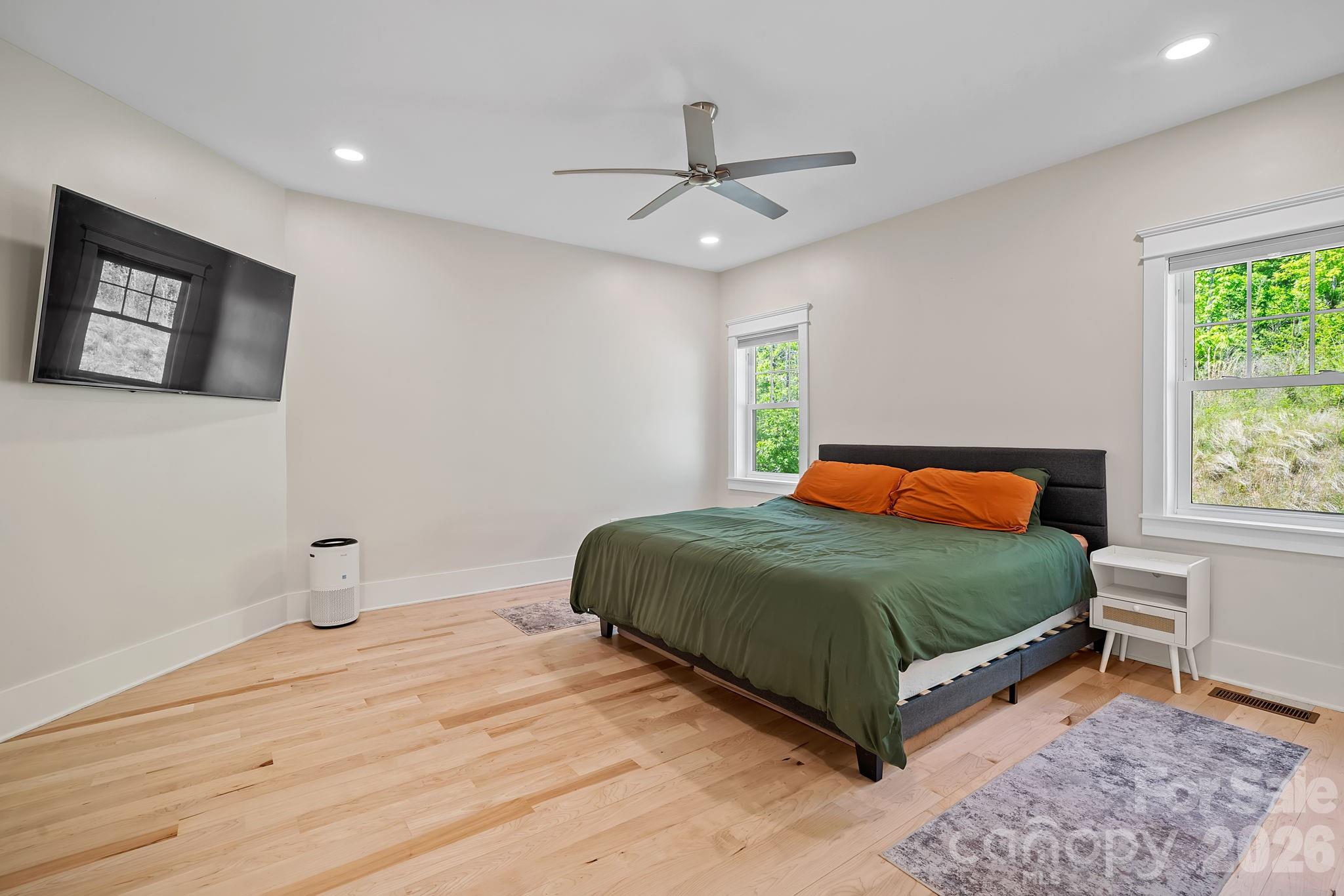 66 Nader Avenue — Weaverville