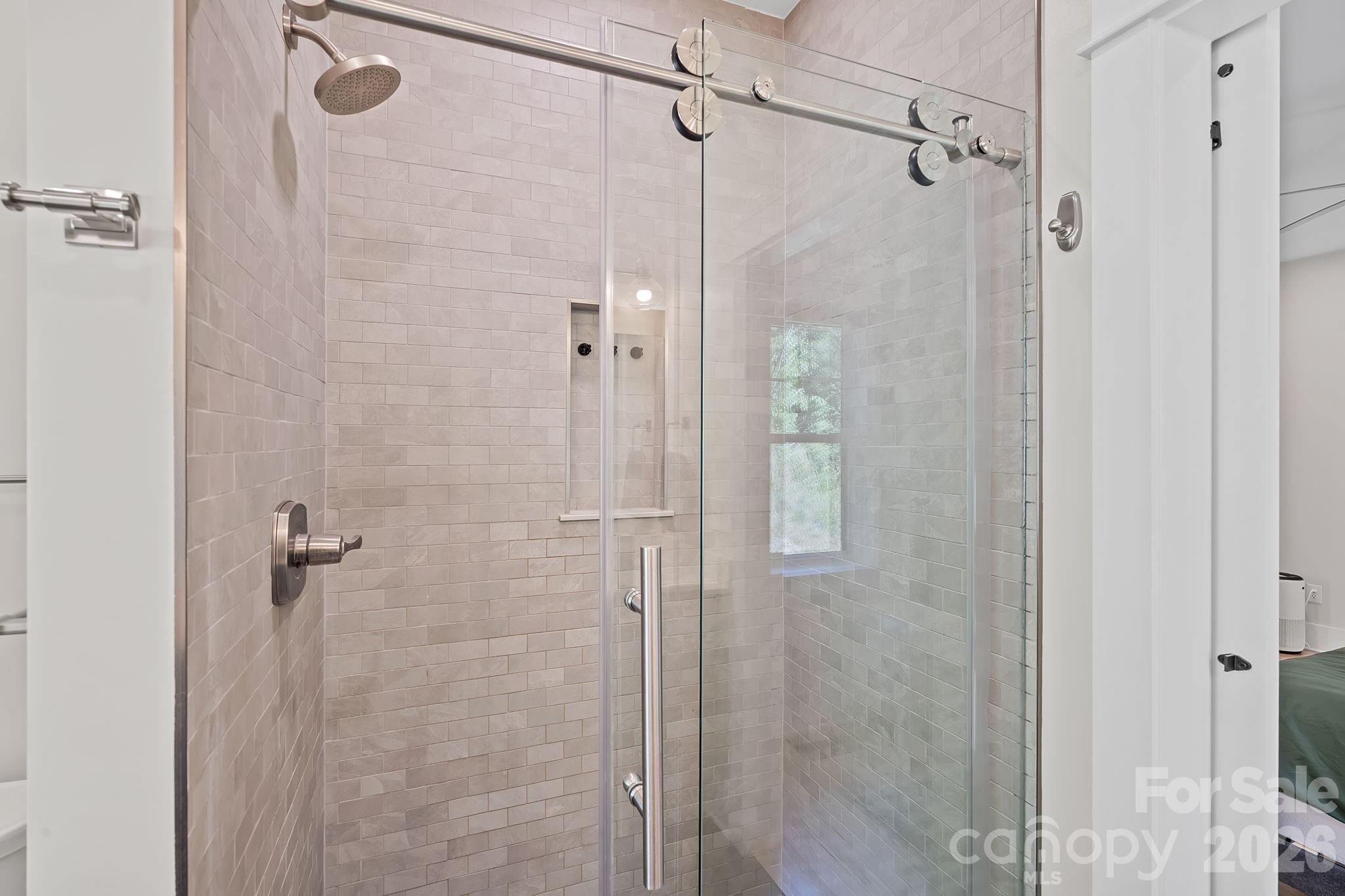66 Nader Avenue — Weaverville