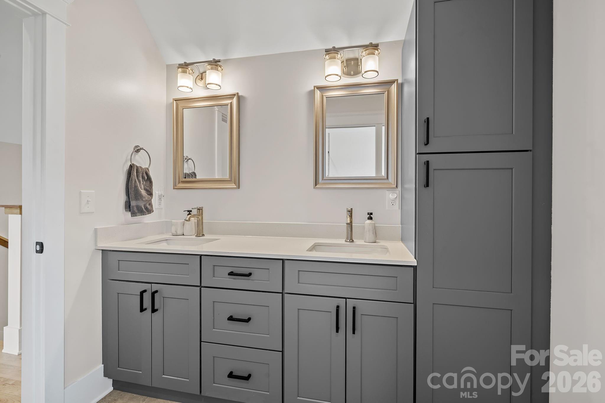 66 Nader Avenue — Weaverville