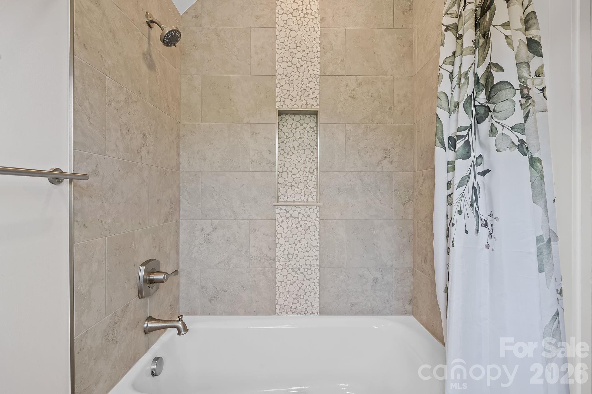 66 Nader Avenue — Weaverville