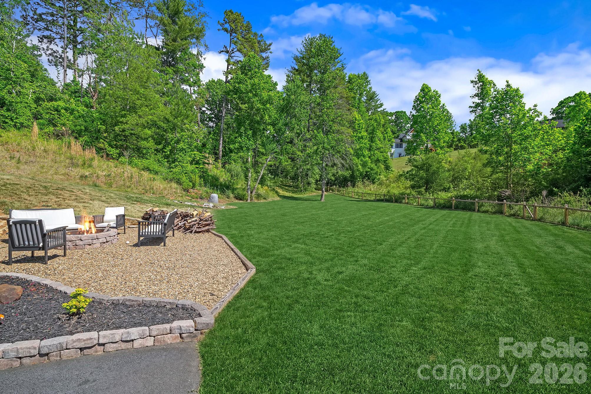 66 Nader Avenue — Weaverville
