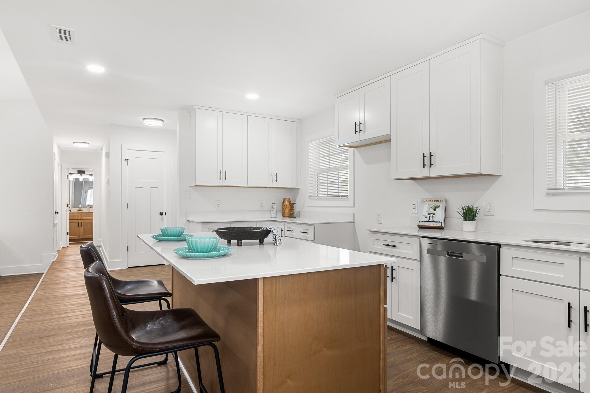 12101 Charing Grove Lane — Charlotte