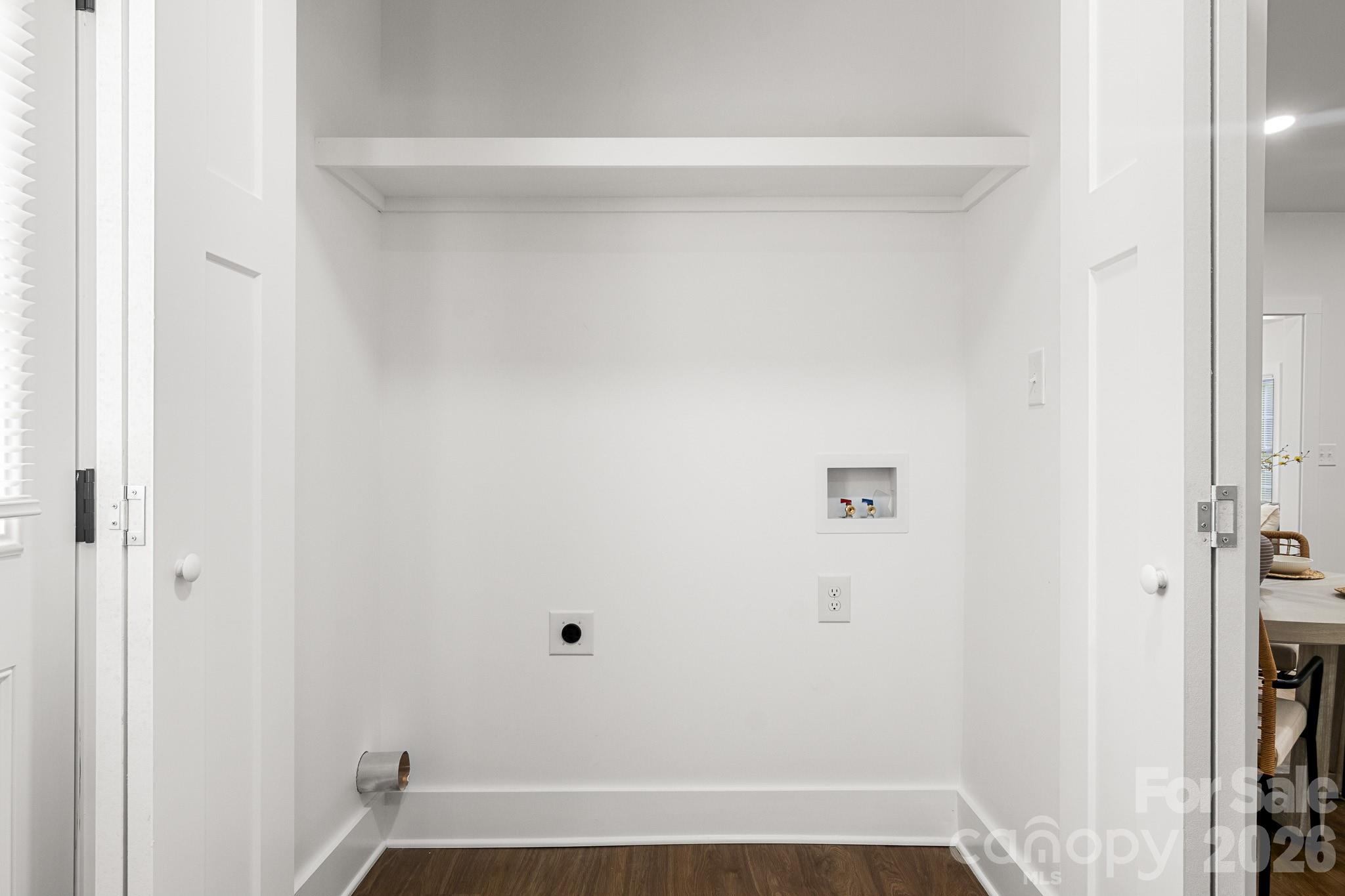 12101 Charing Grove Lane — Charlotte