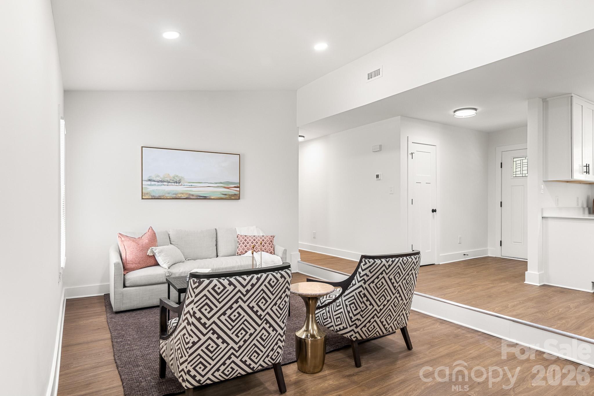 12101 Charing Grove Lane — Charlotte