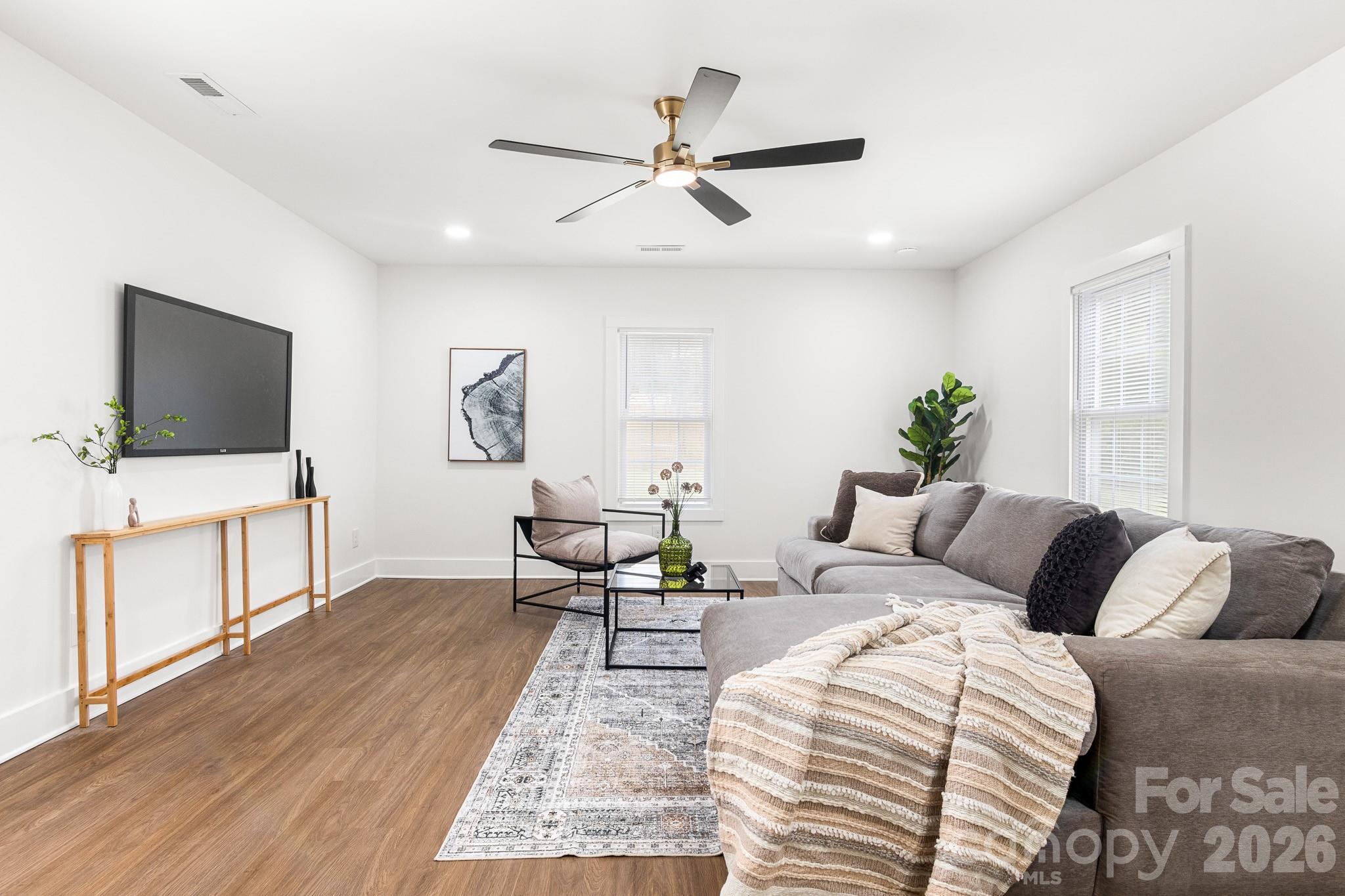12101 Charing Grove Lane — Charlotte