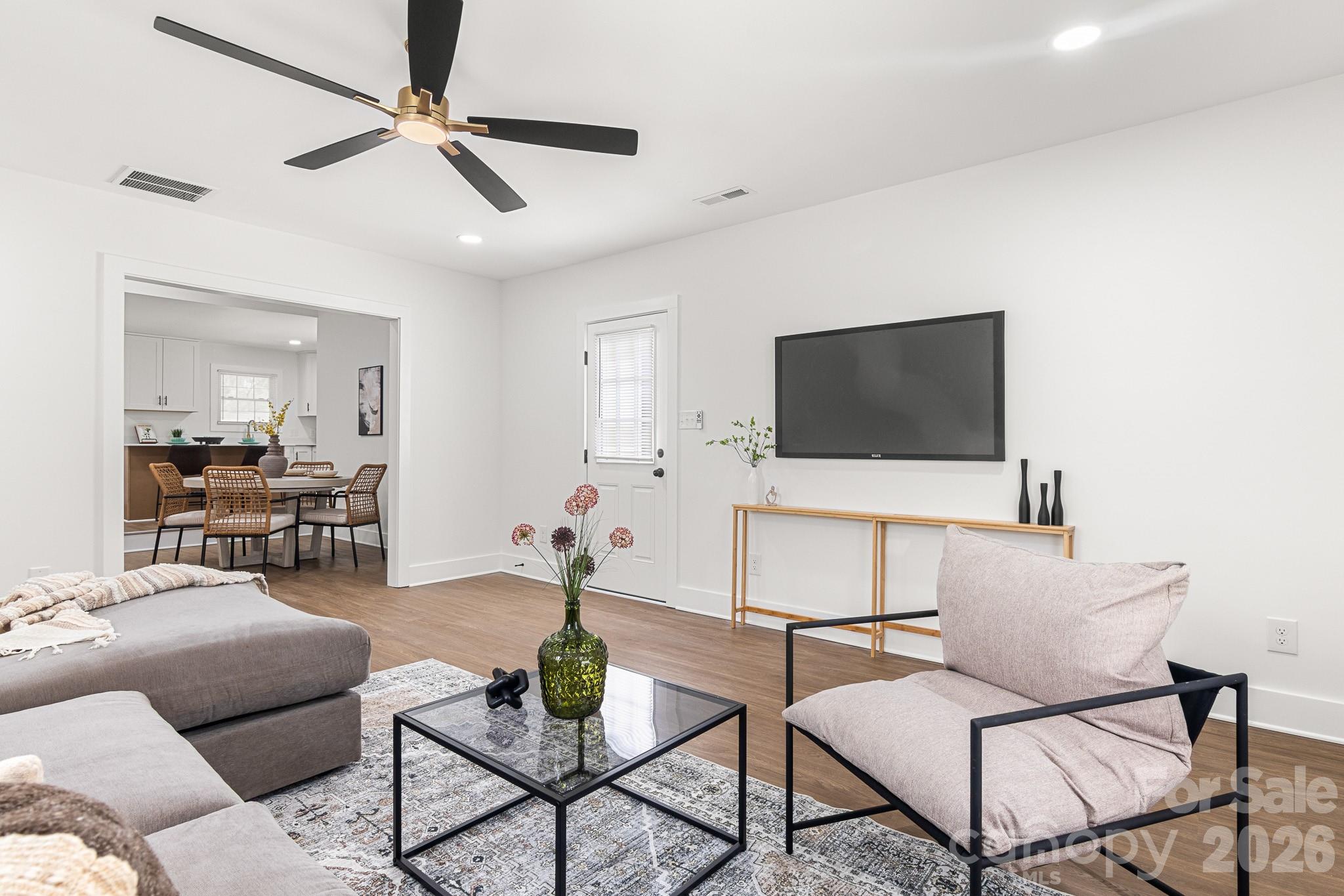12101 Charing Grove Lane — Charlotte