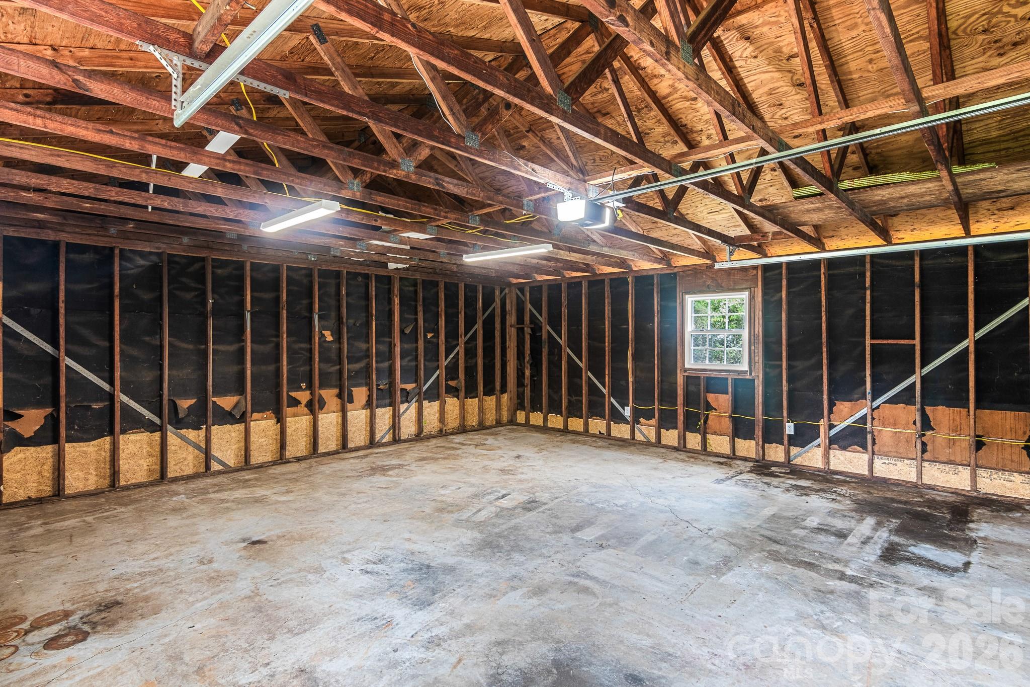 12101 Charing Grove Lane — Charlotte