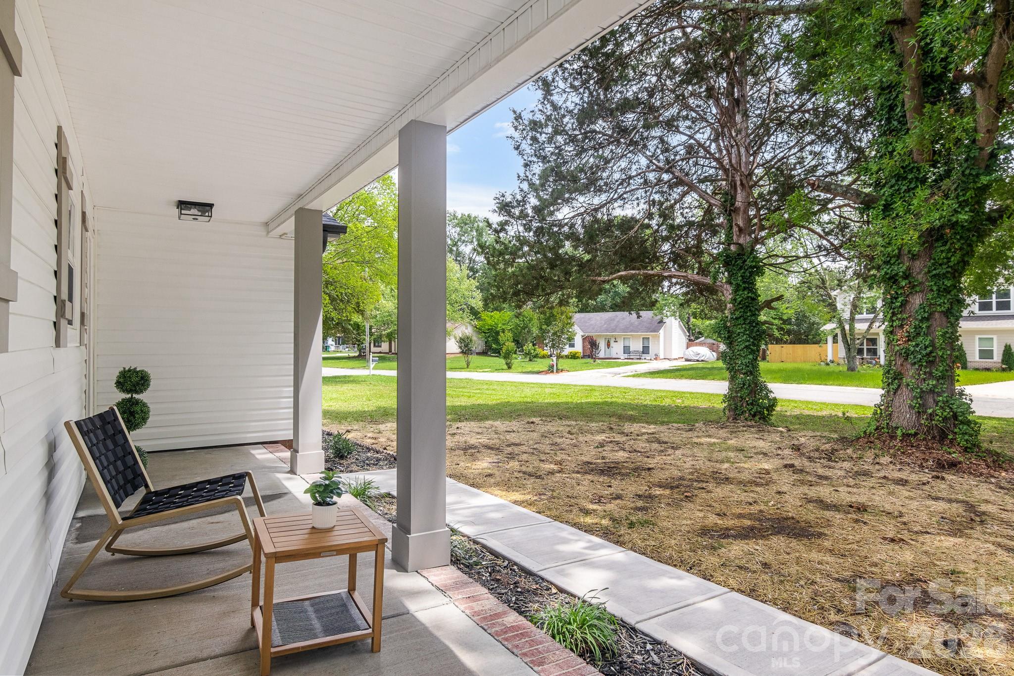 12101 Charing Grove Lane — Charlotte