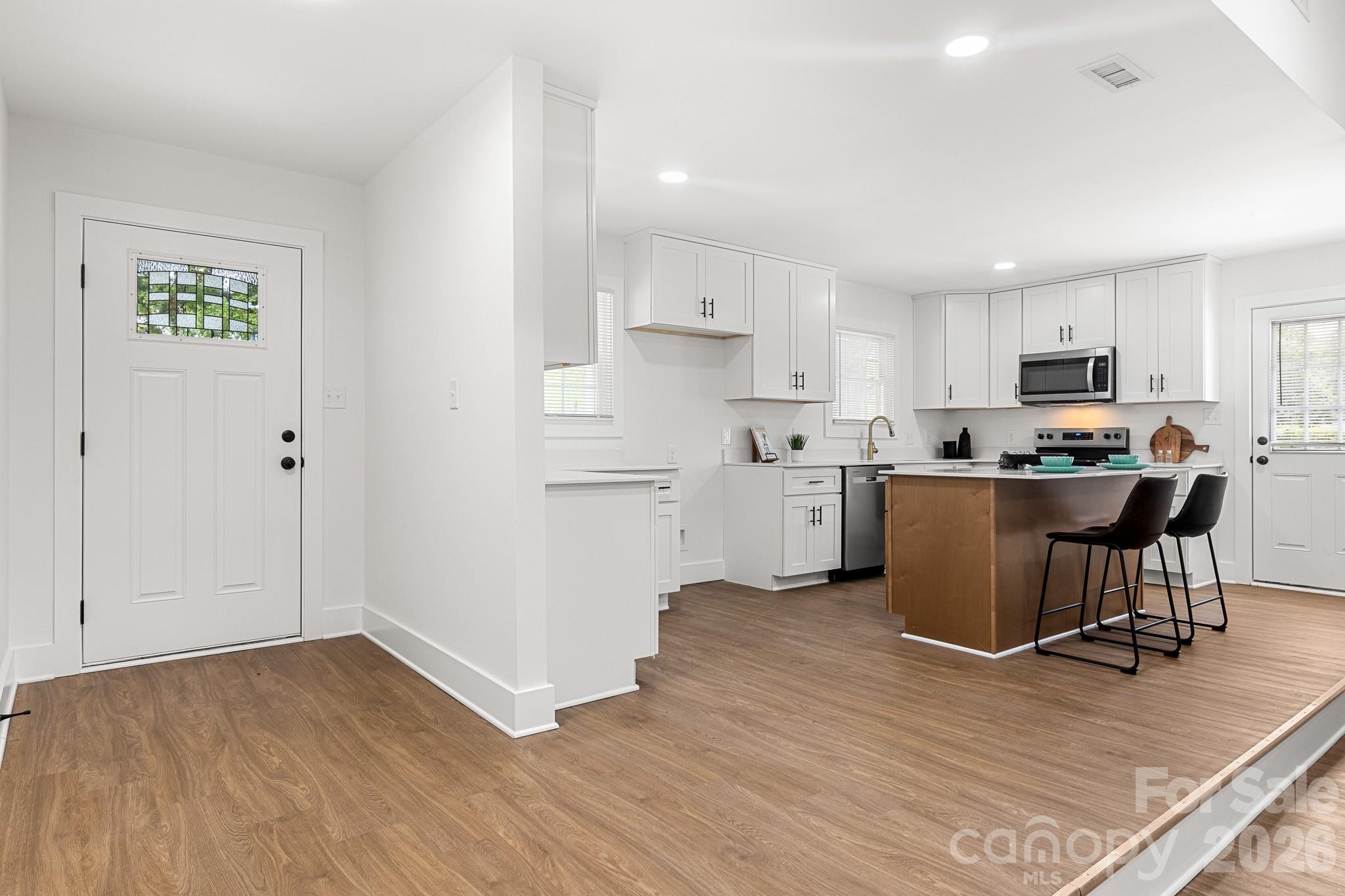 12101 Charing Grove Lane — Charlotte