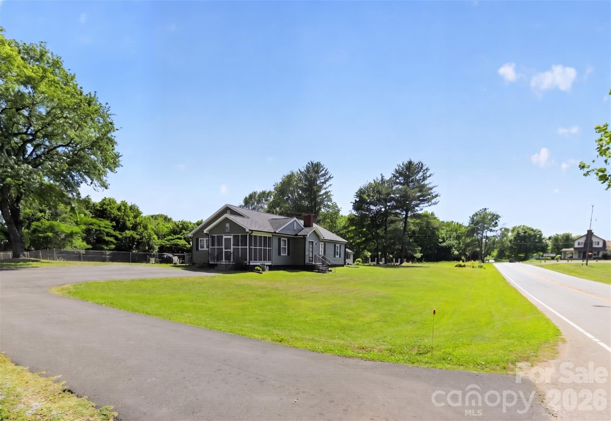 214 E Double Shoals Road — Lawndale