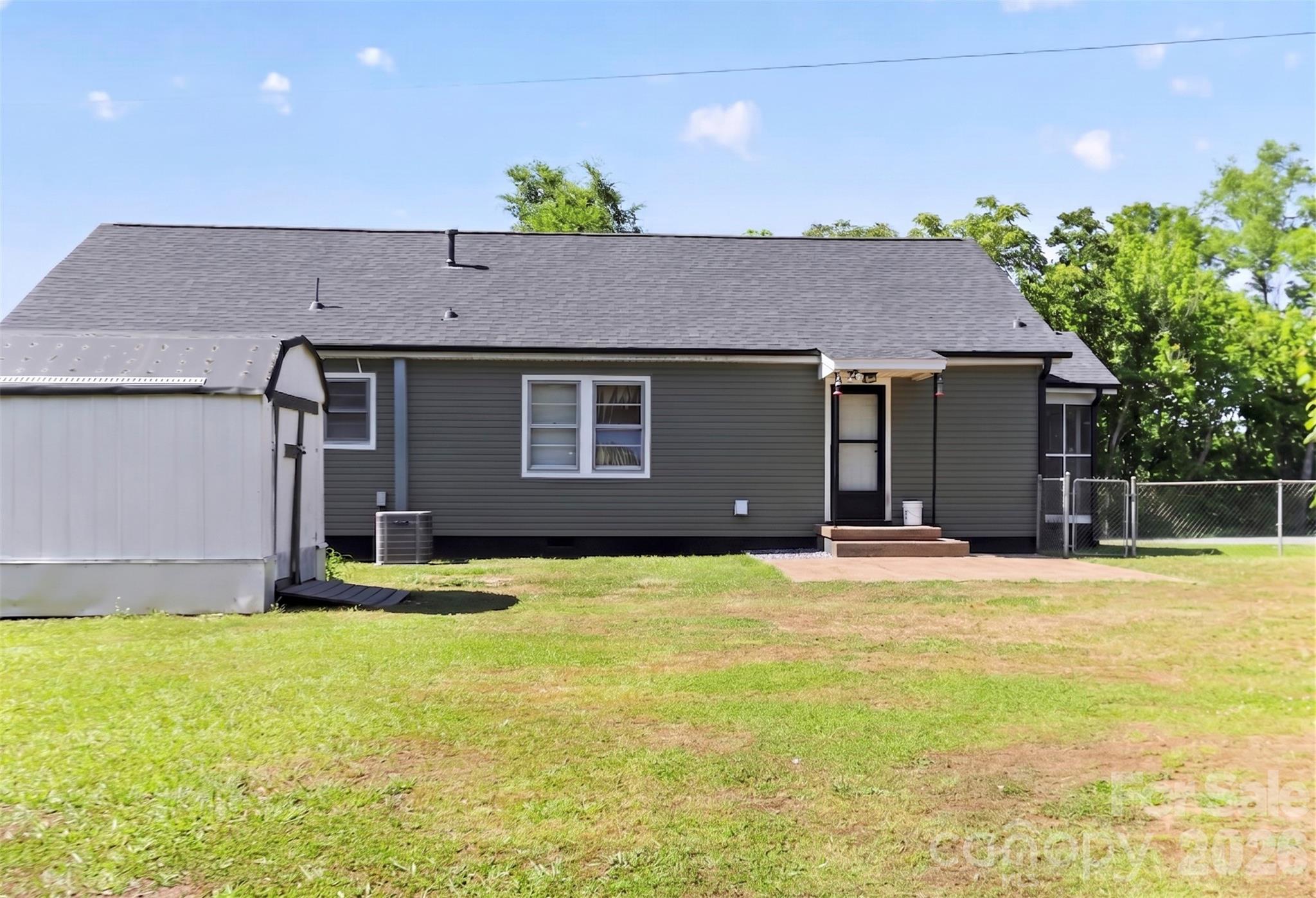 214 E Double Shoals Road — Lawndale