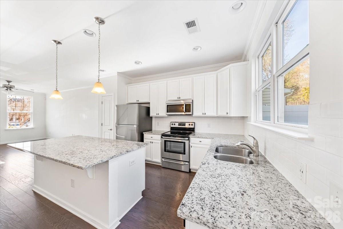 108 Prairie View Court — Belmont