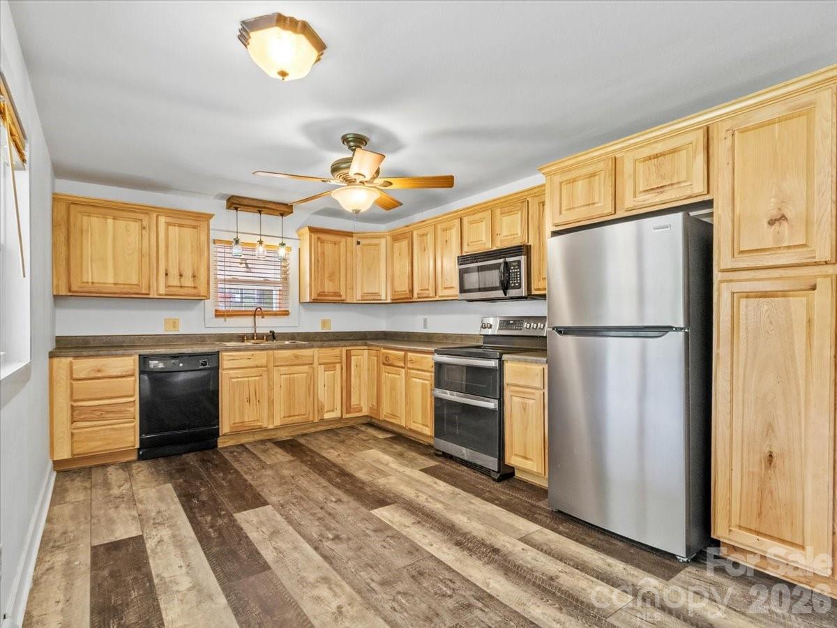 42 East Boulevard — Burnsville
