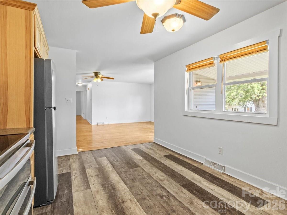 42 East Boulevard — Burnsville