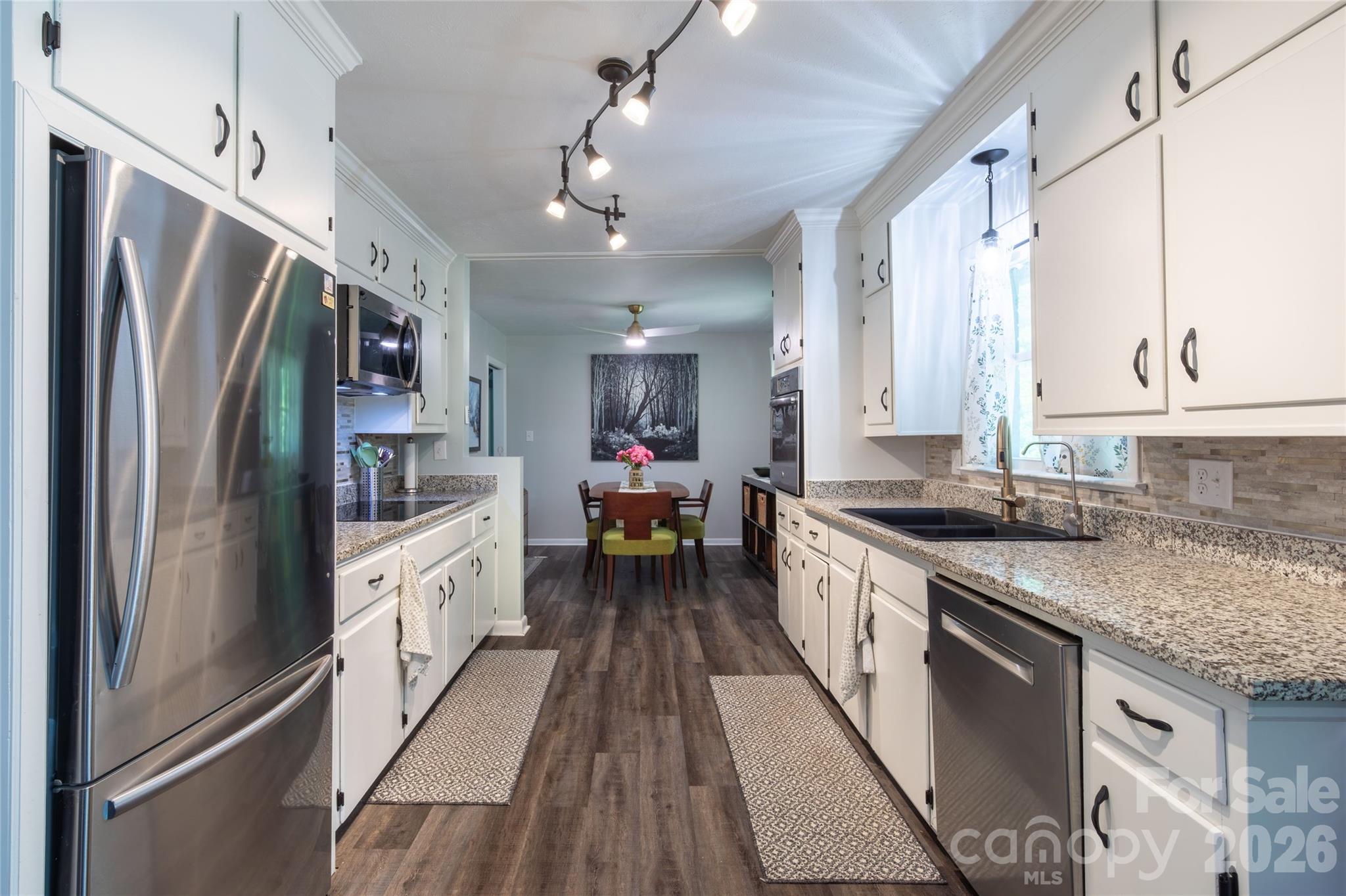 65 Poppy Lane — Cullowhee