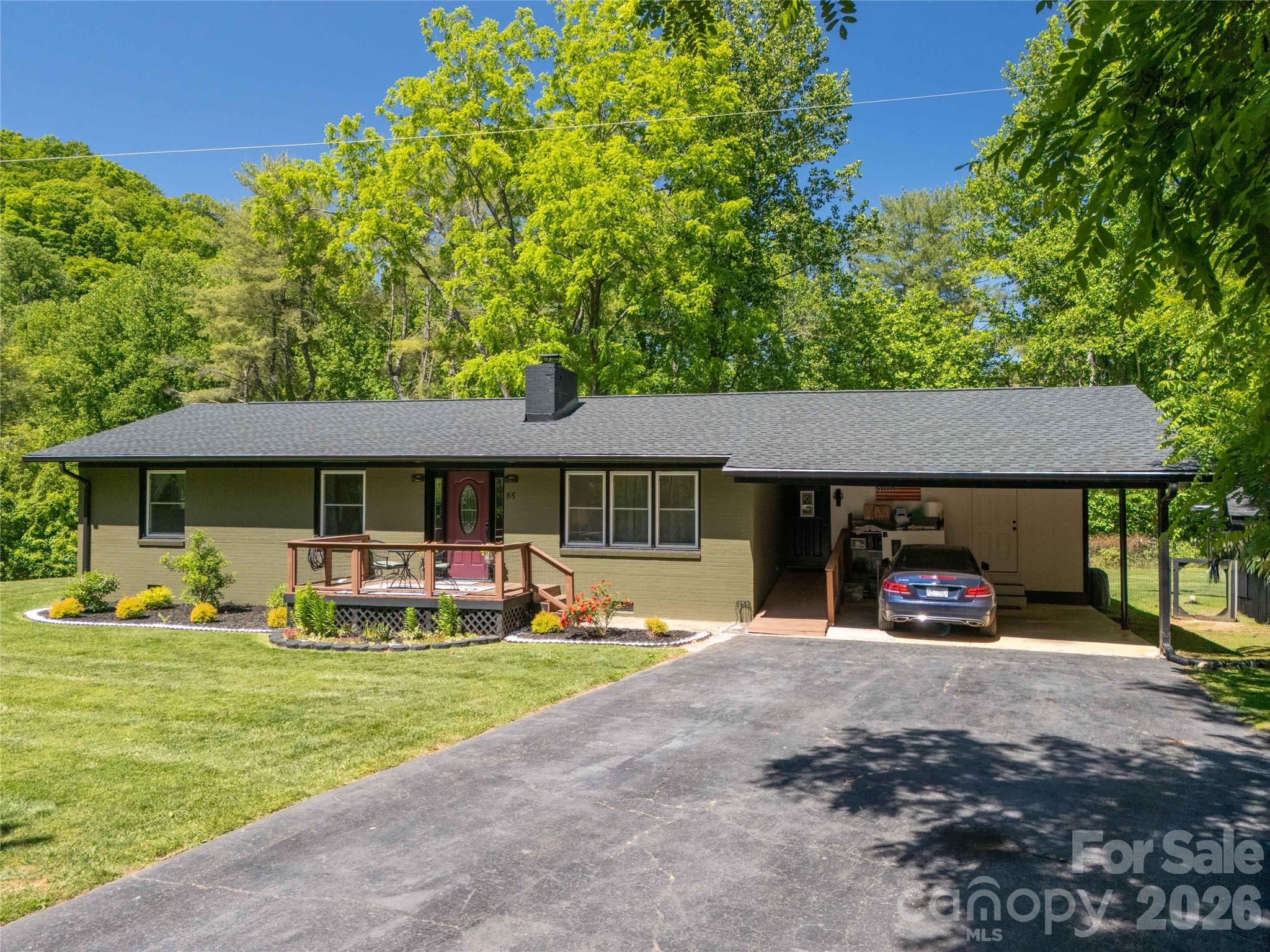 65 Poppy Lane — Cullowhee