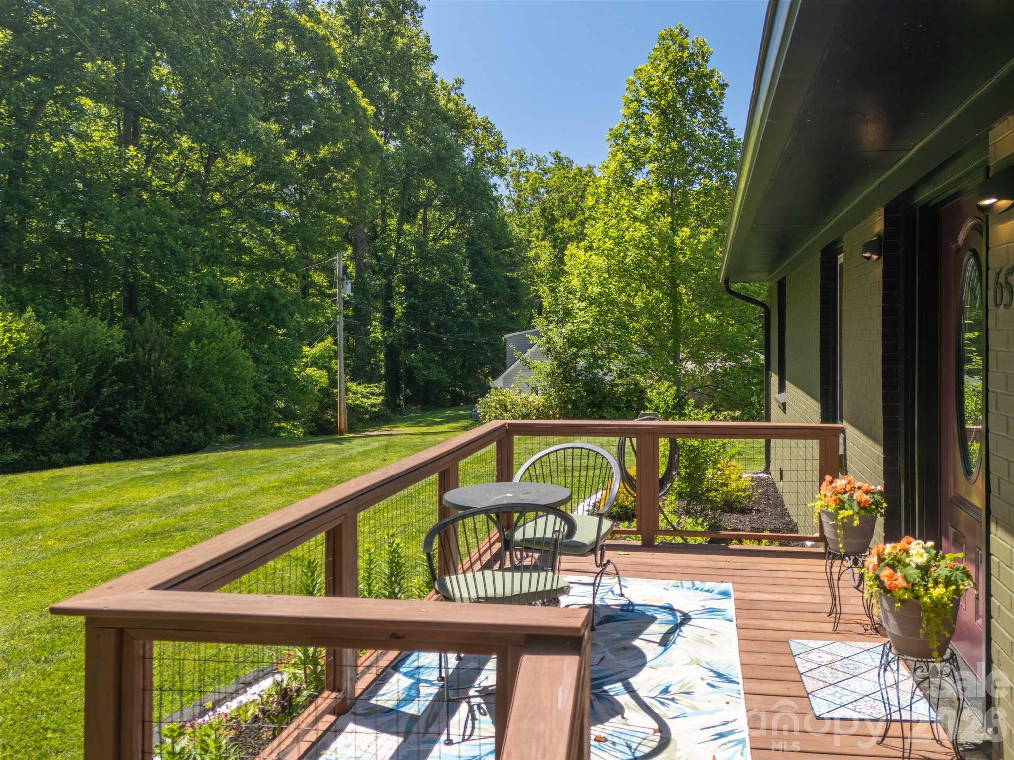 65 Poppy Lane — Cullowhee
