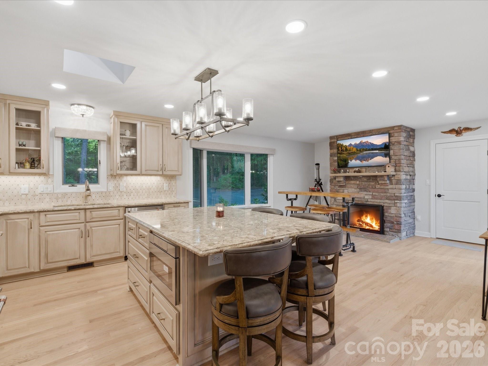 115 Forest Cliff Court NE — Concord