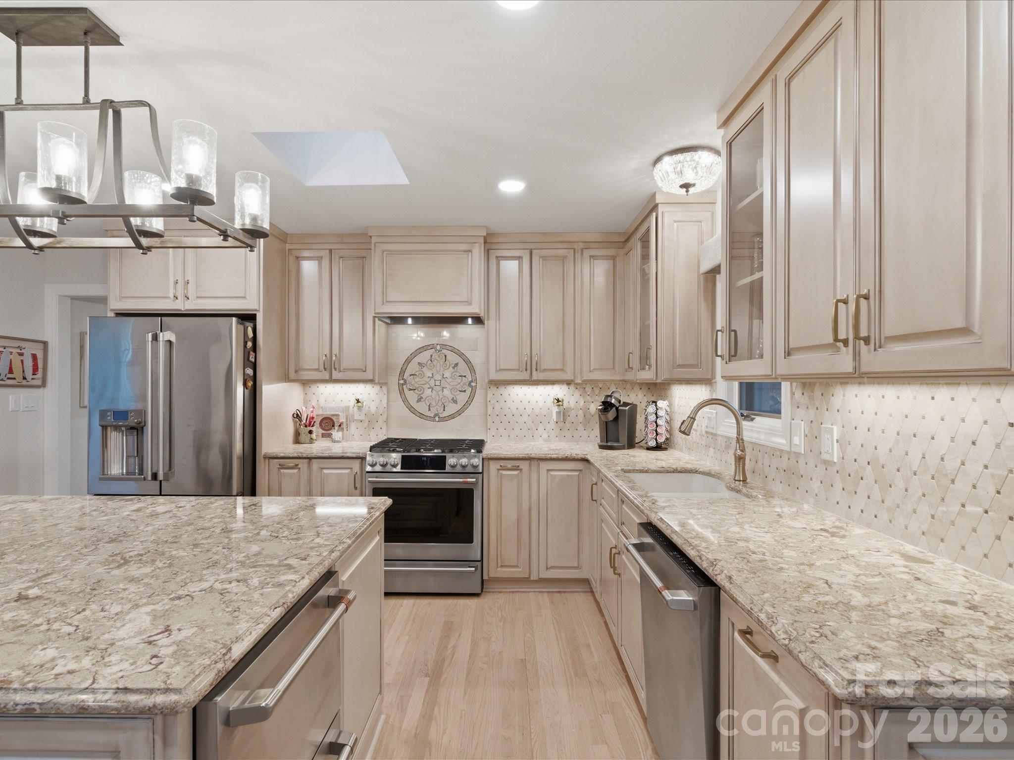 115 Forest Cliff Court NE — Concord