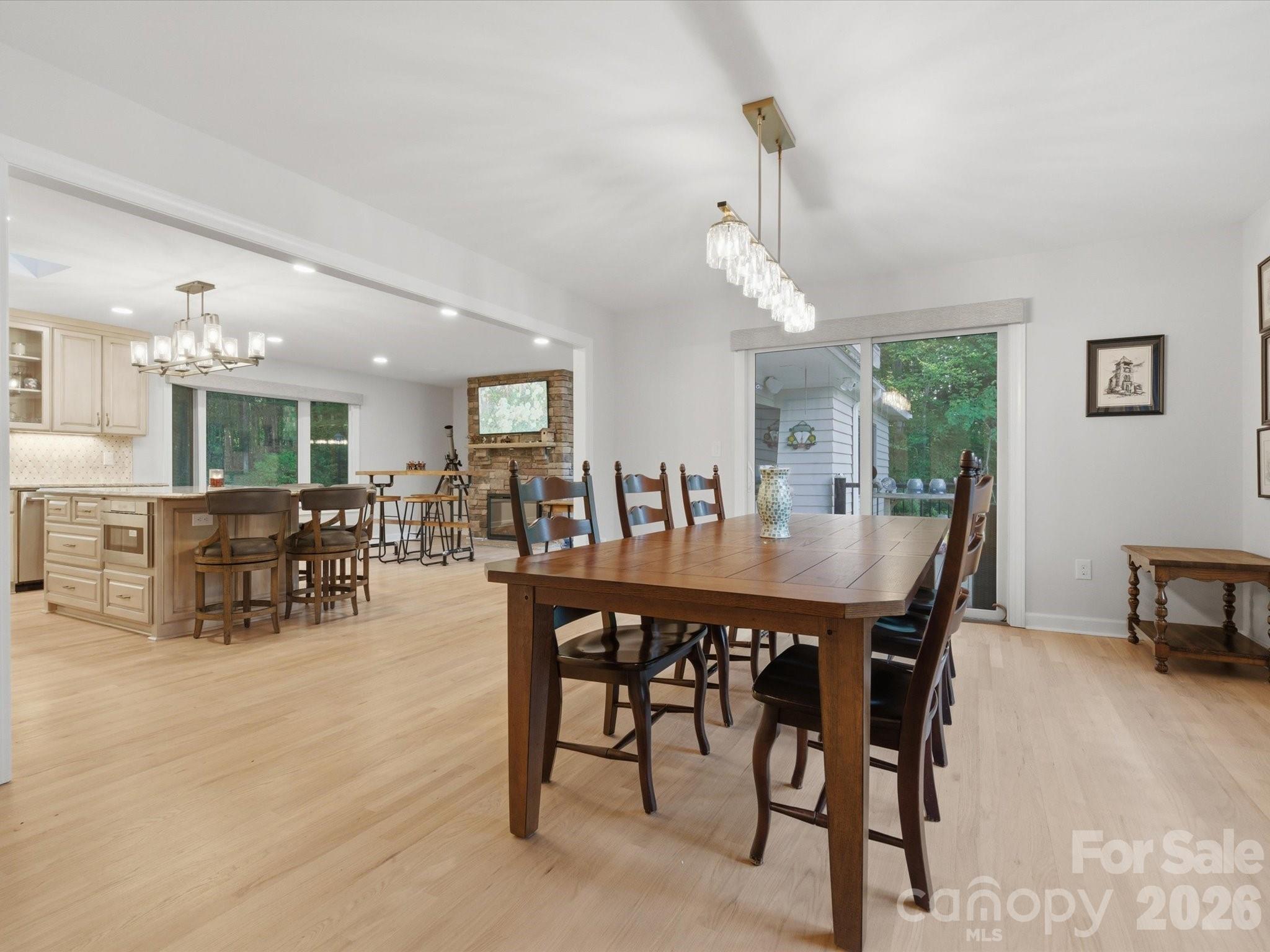 115 Forest Cliff Court NE — Concord
