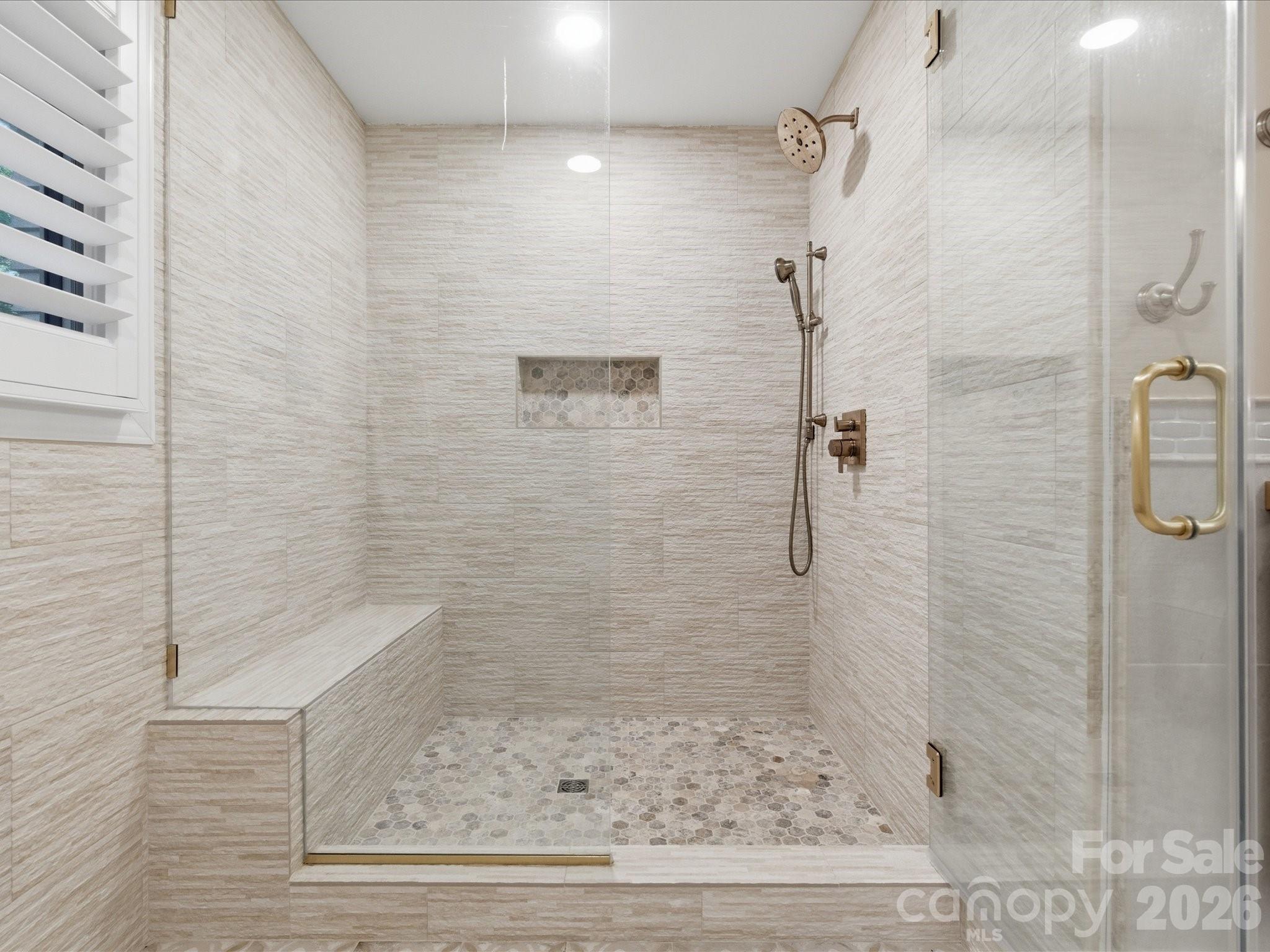 115 Forest Cliff Court NE — Concord