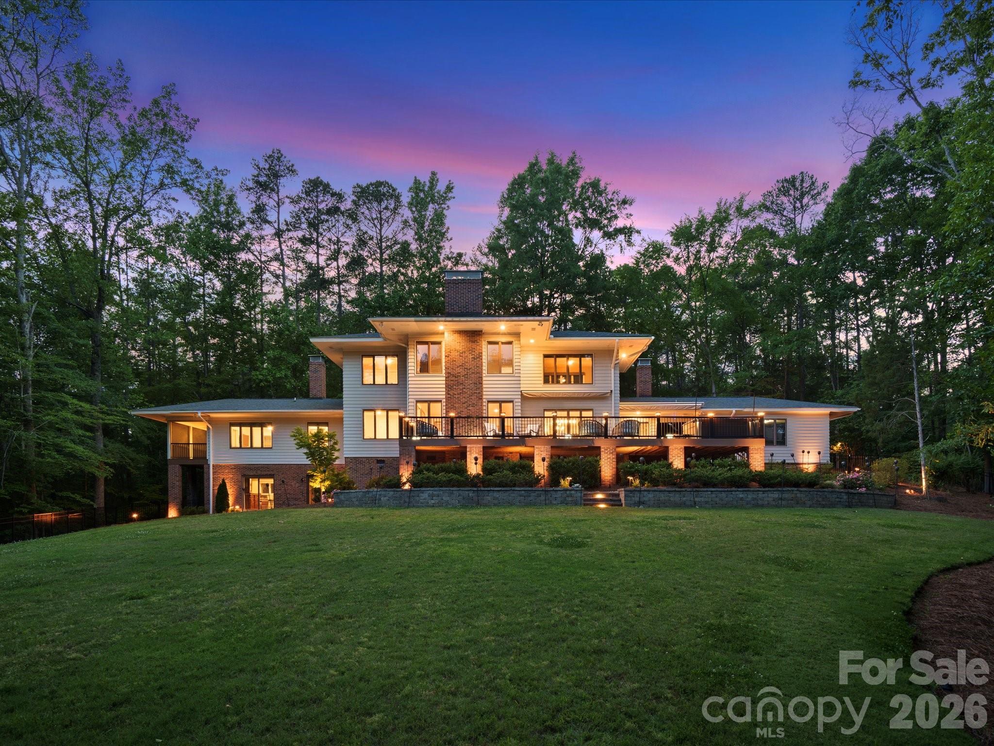 115 Forest Cliff Court NE — Concord
