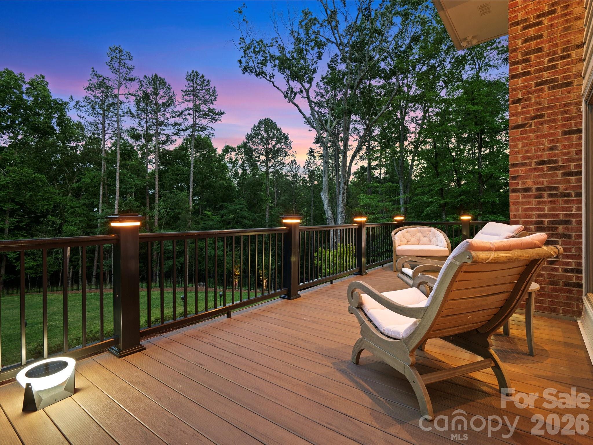 115 Forest Cliff Court NE — Concord