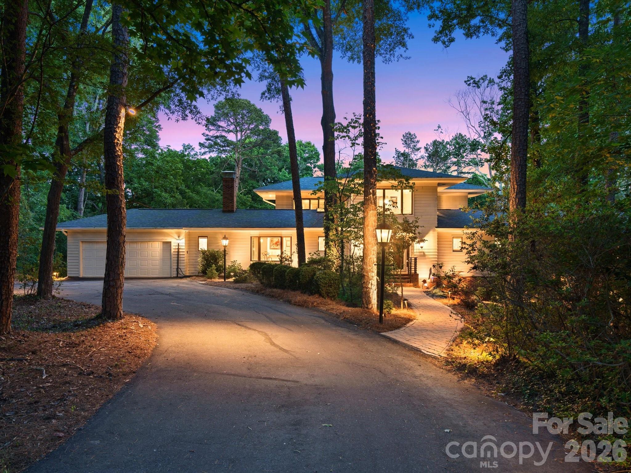 115 Forest Cliff Court NE — Concord