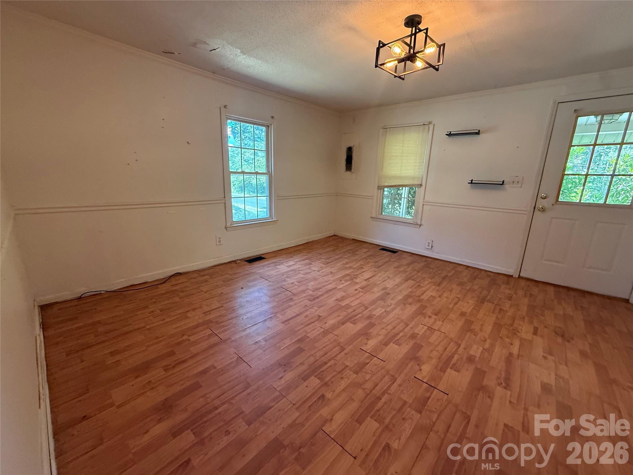 129 Sunset Drive — Troy