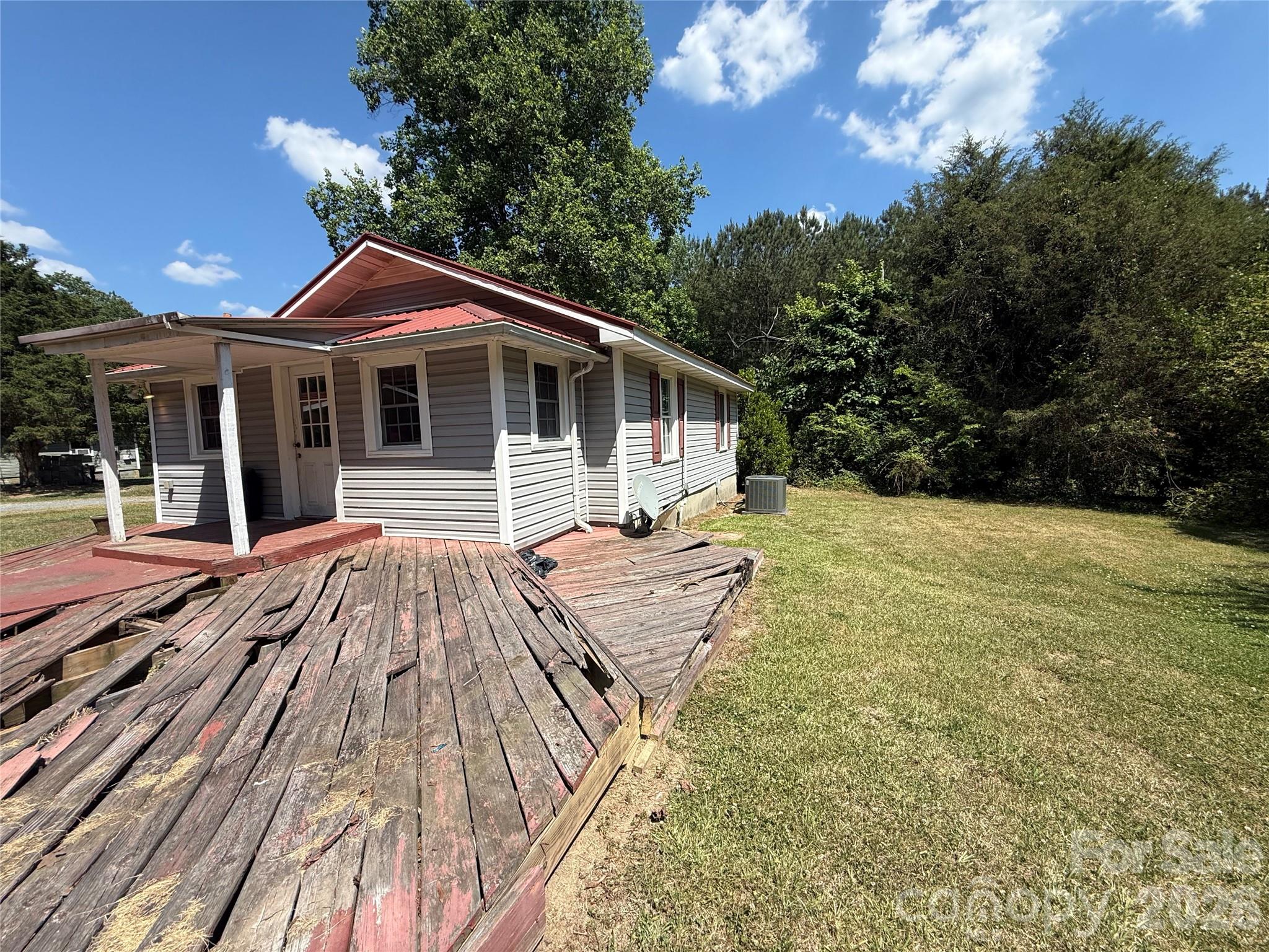 129 Sunset Drive — Troy