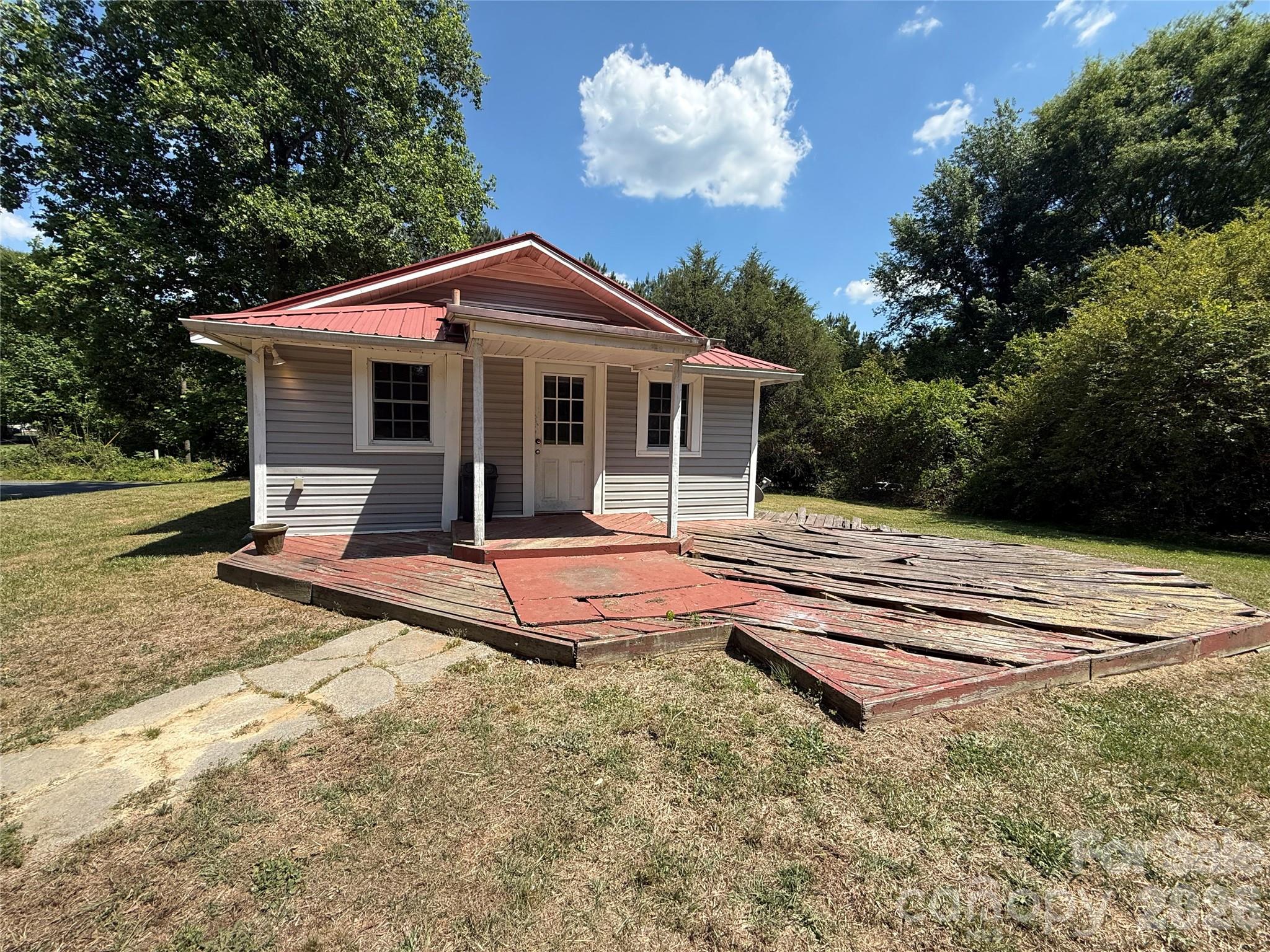 129 Sunset Drive — Troy