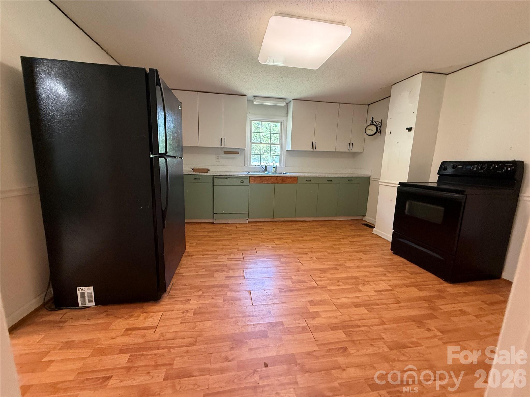 129 Sunset Drive — Troy
