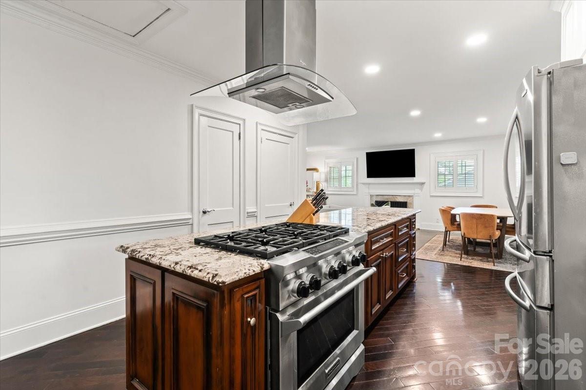 3000 Forest Park Drive — Charlotte