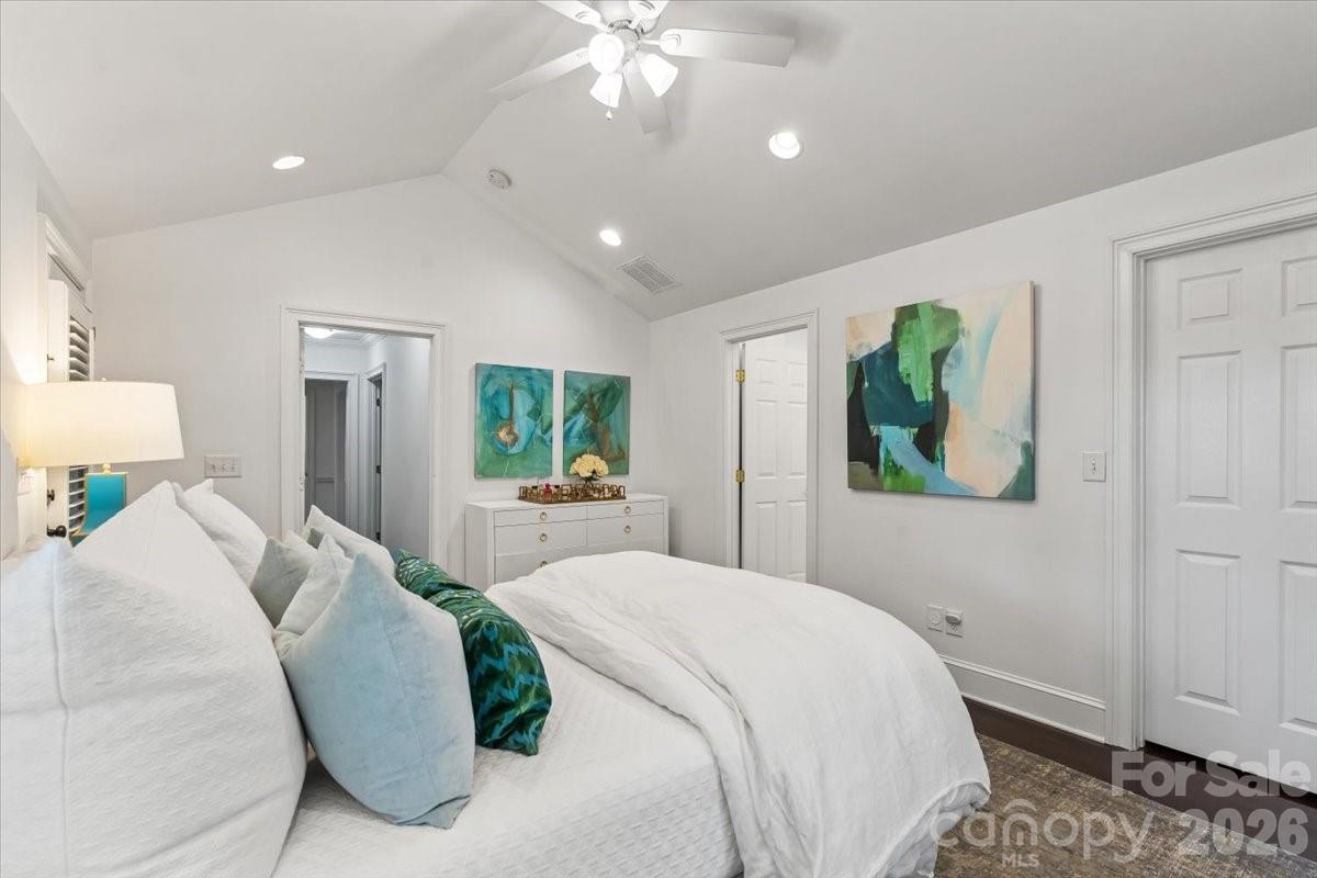 3000 Forest Park Drive — Charlotte