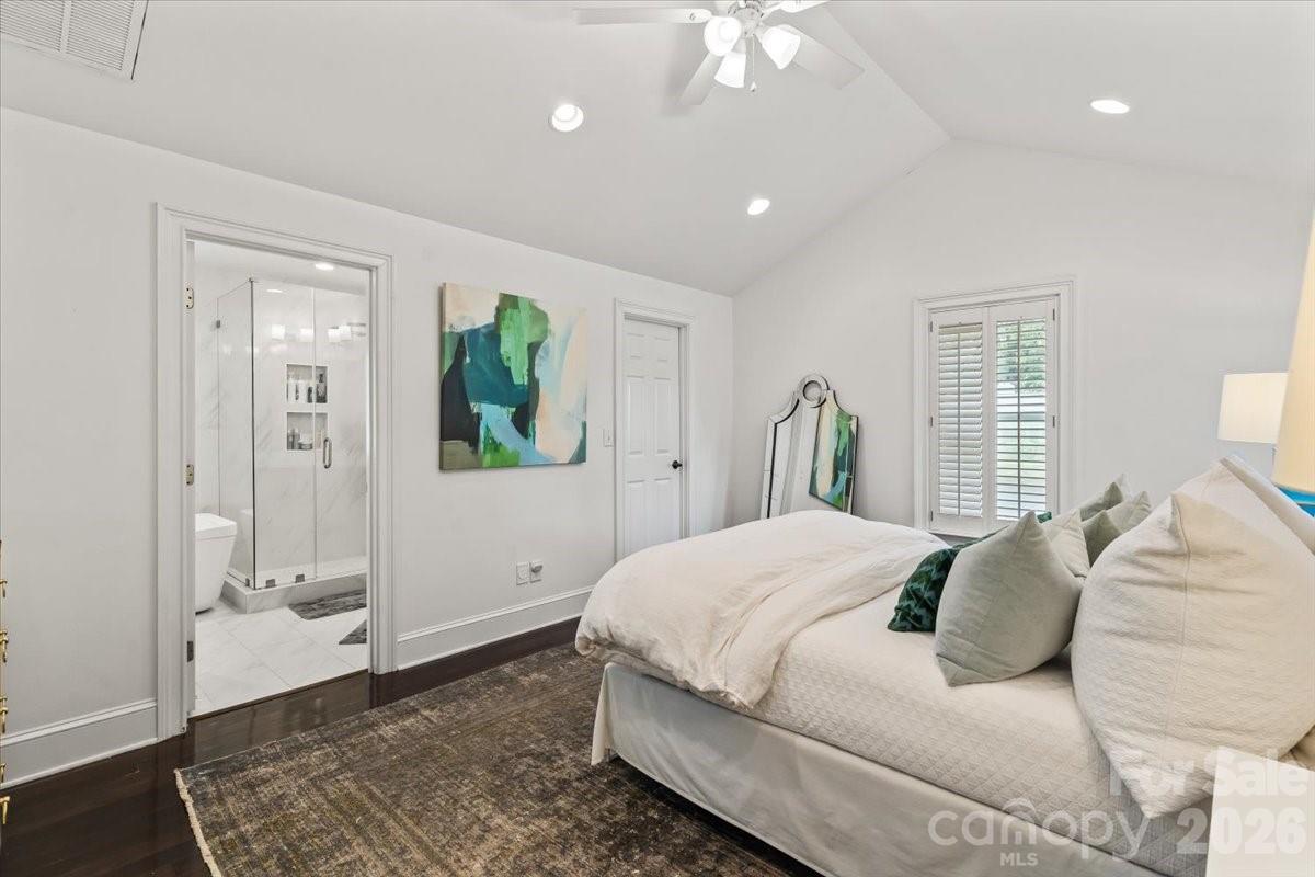 3000 Forest Park Drive — Charlotte
