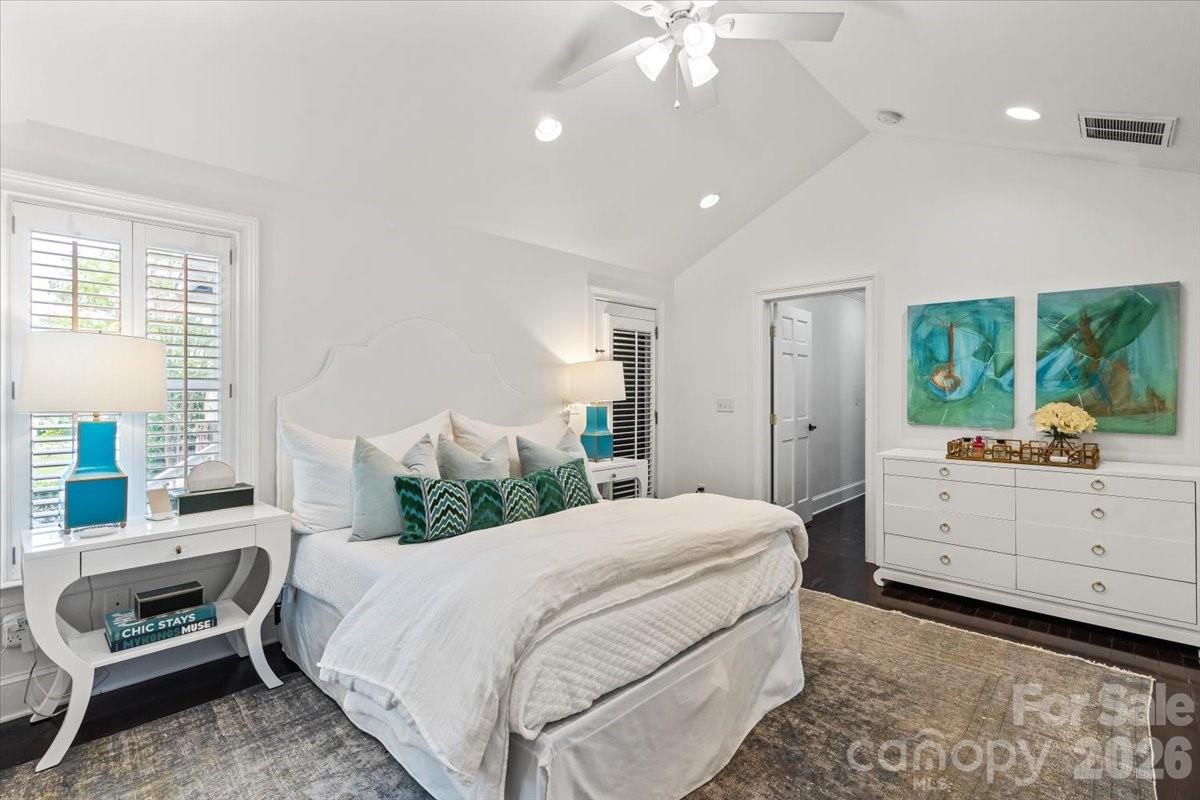 3000 Forest Park Drive — Charlotte