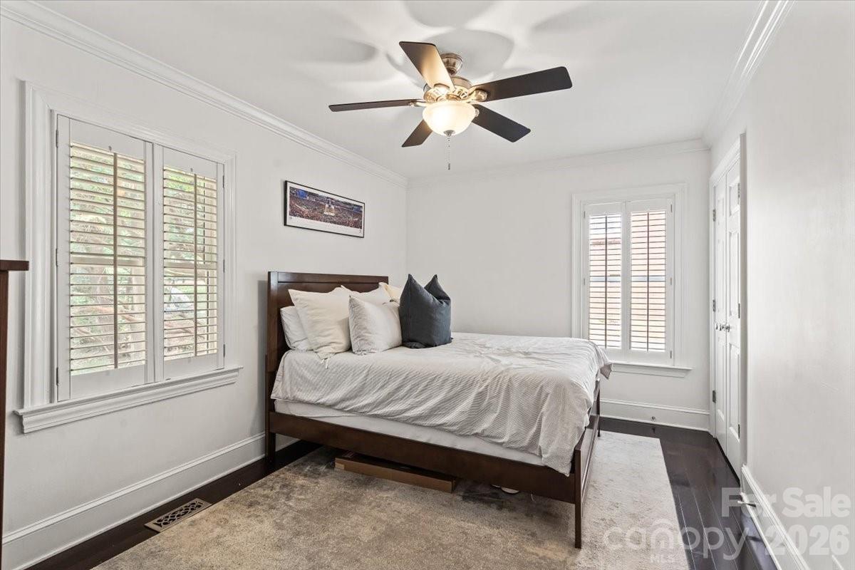 3000 Forest Park Drive — Charlotte