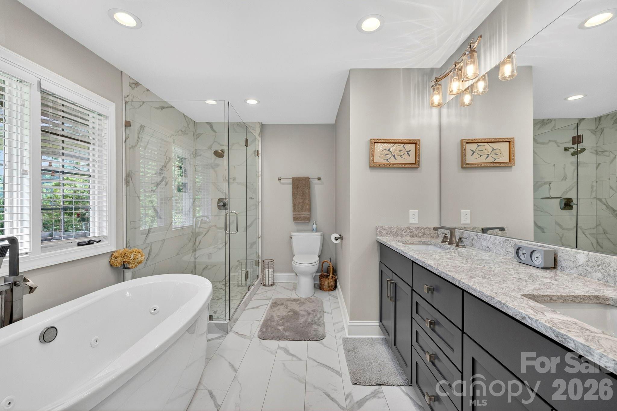 152 Skyview Circle — Asheville
