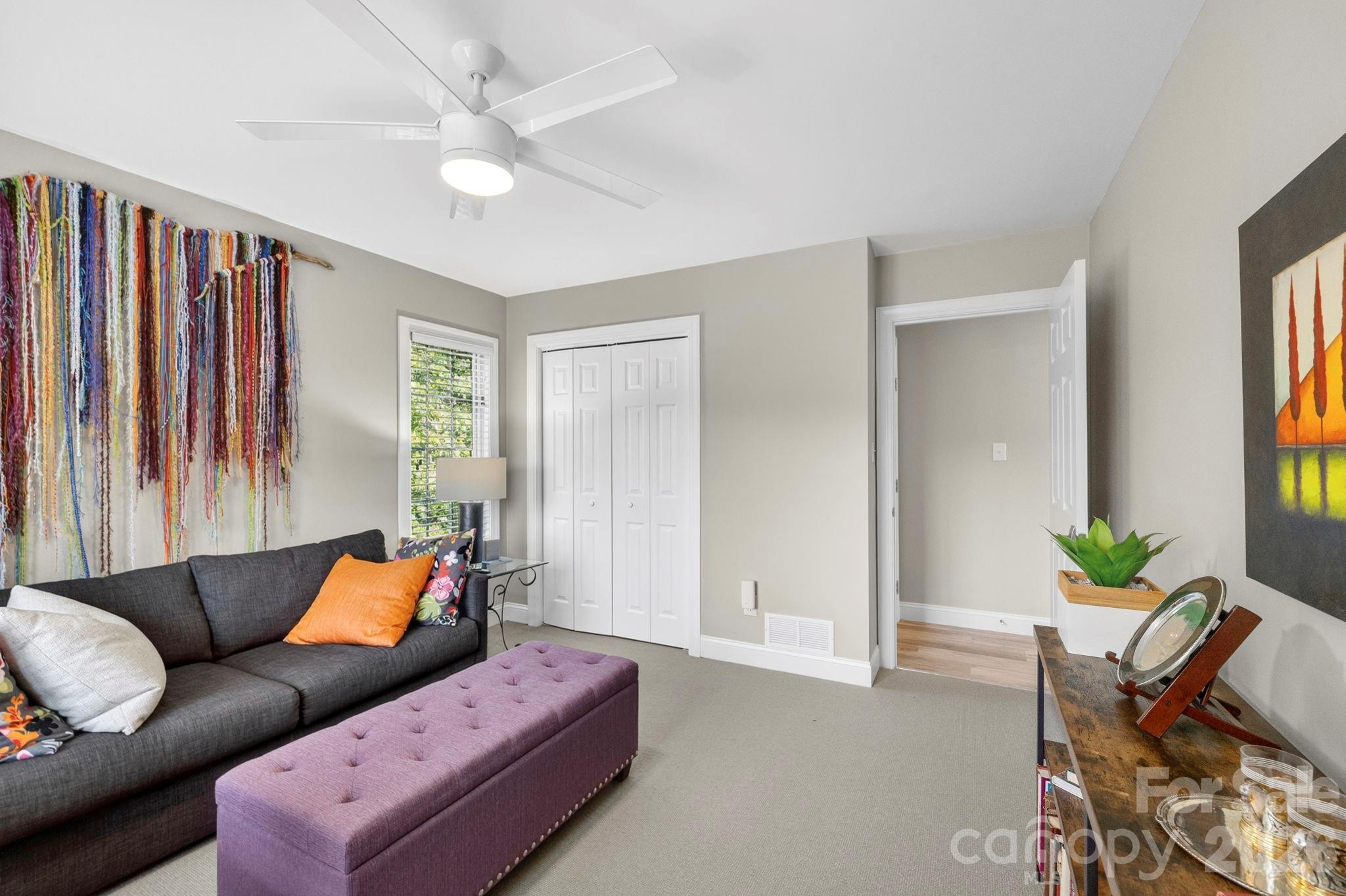 152 Skyview Circle — Asheville