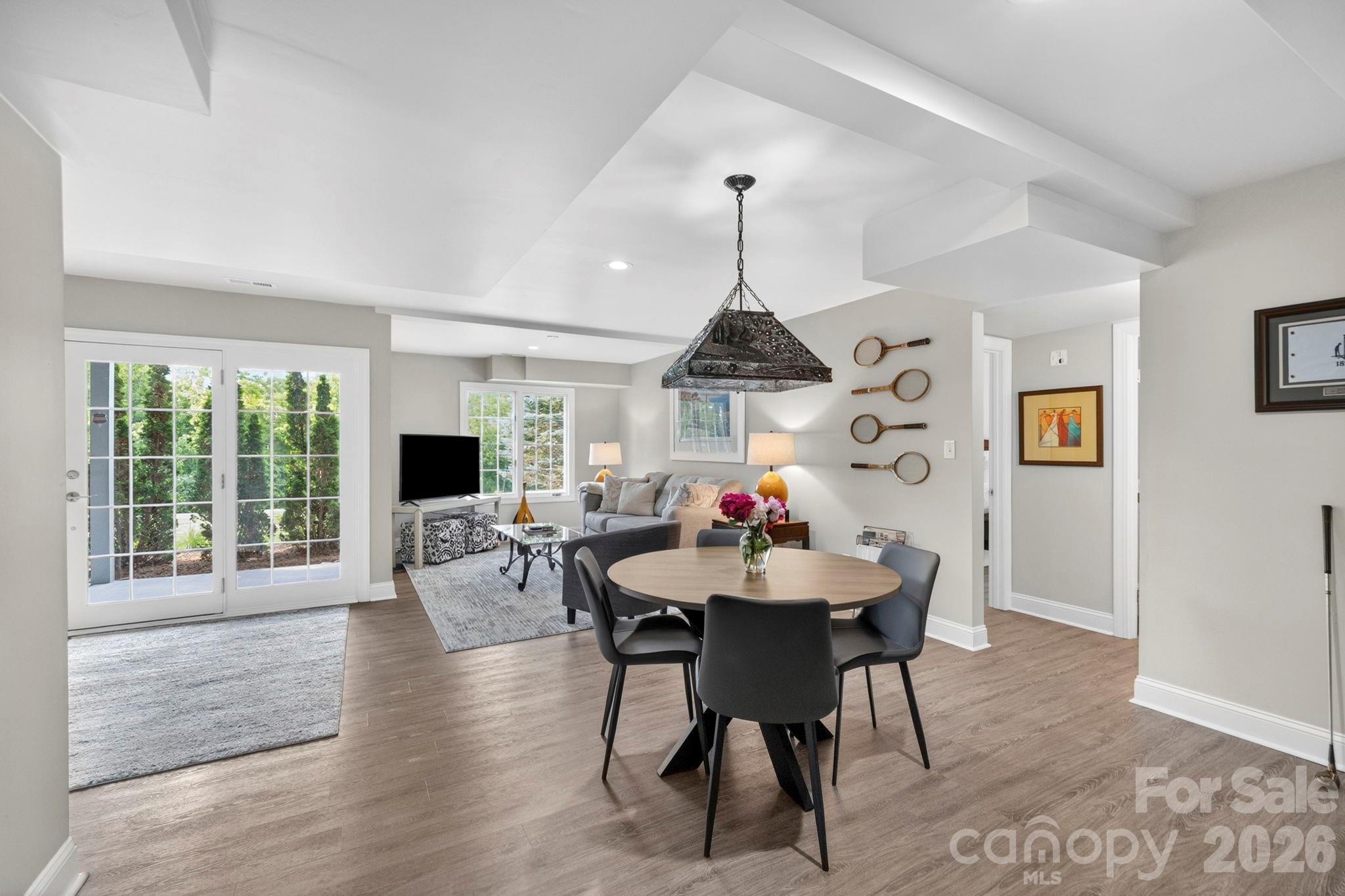 152 Skyview Circle — Asheville
