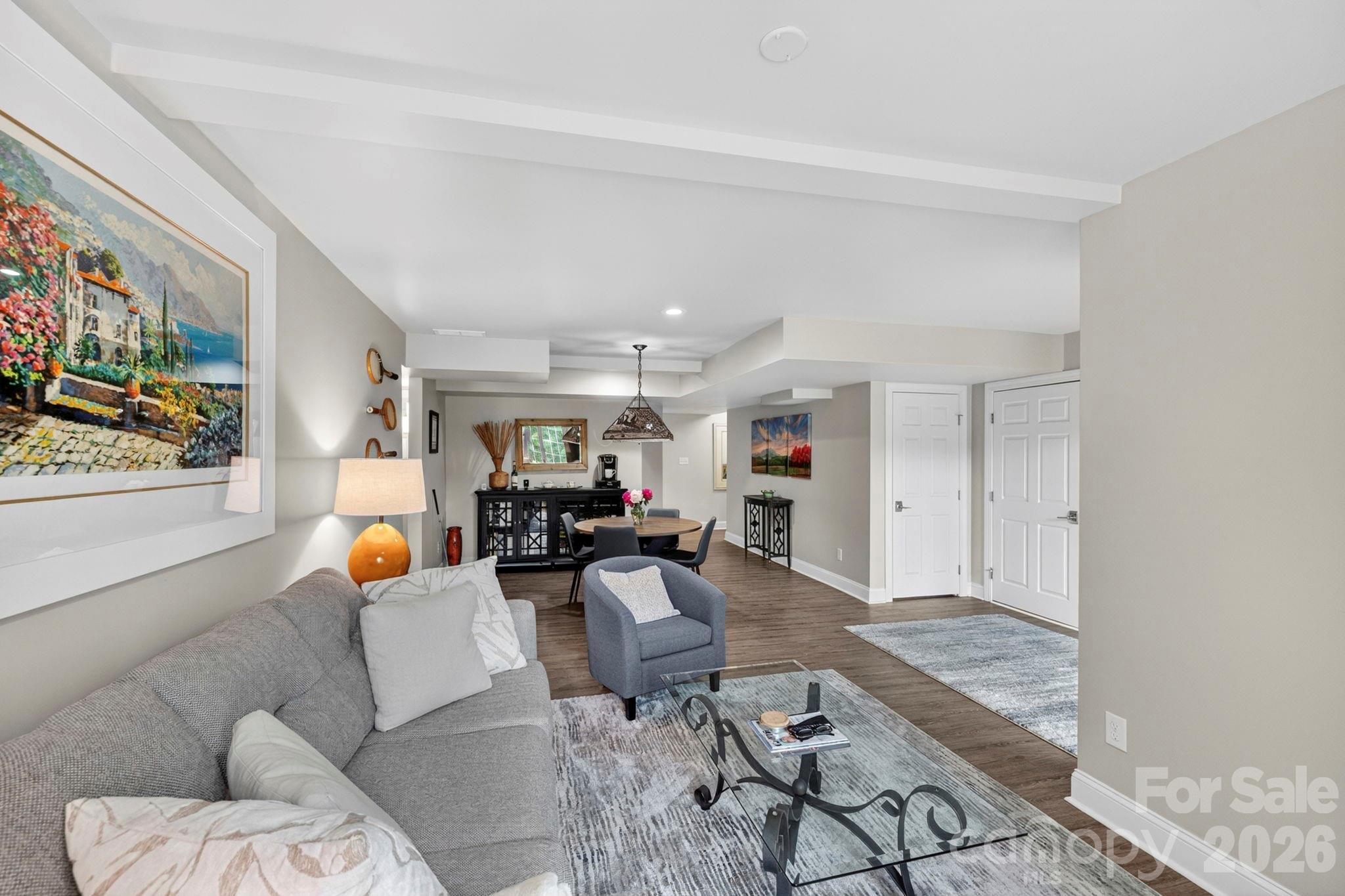 152 Skyview Circle — Asheville