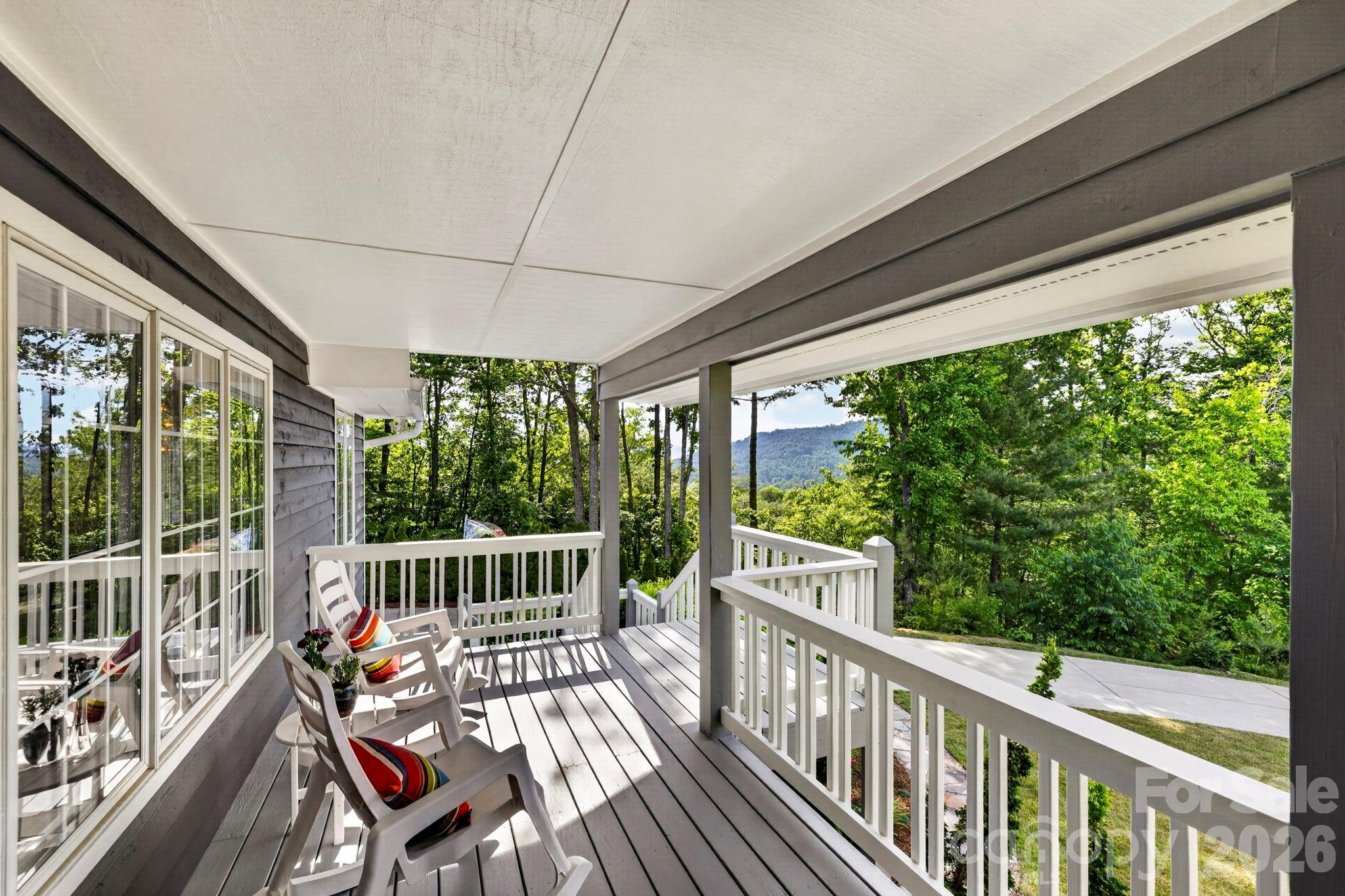 152 Skyview Circle — Asheville