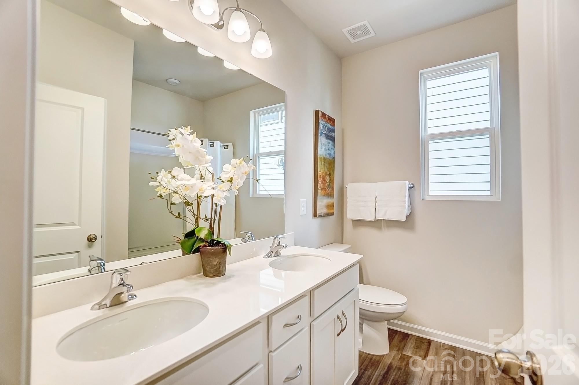 1425 Miriam Way — Monroe