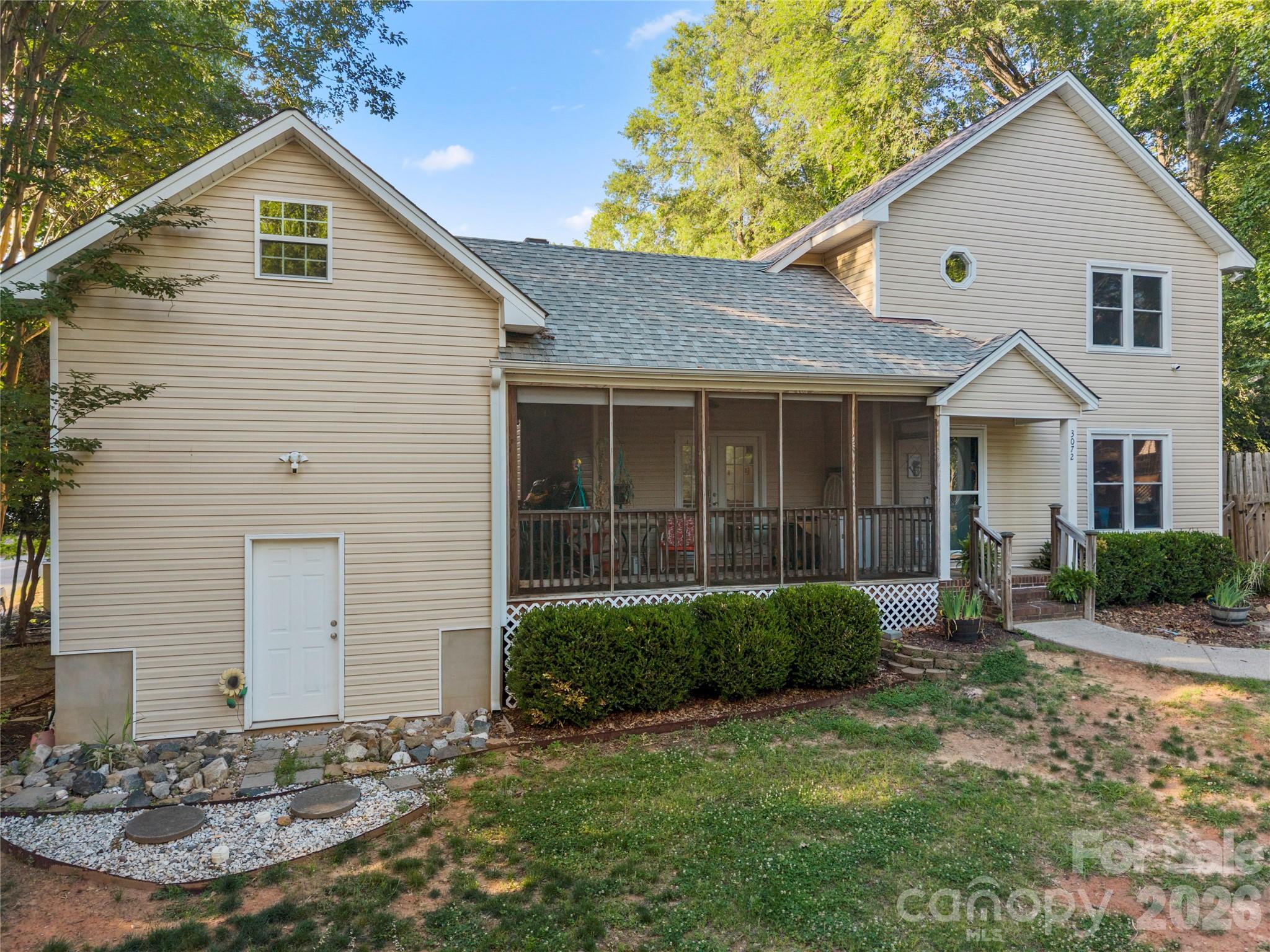 3072 Point Clear Drive — Tega Cay