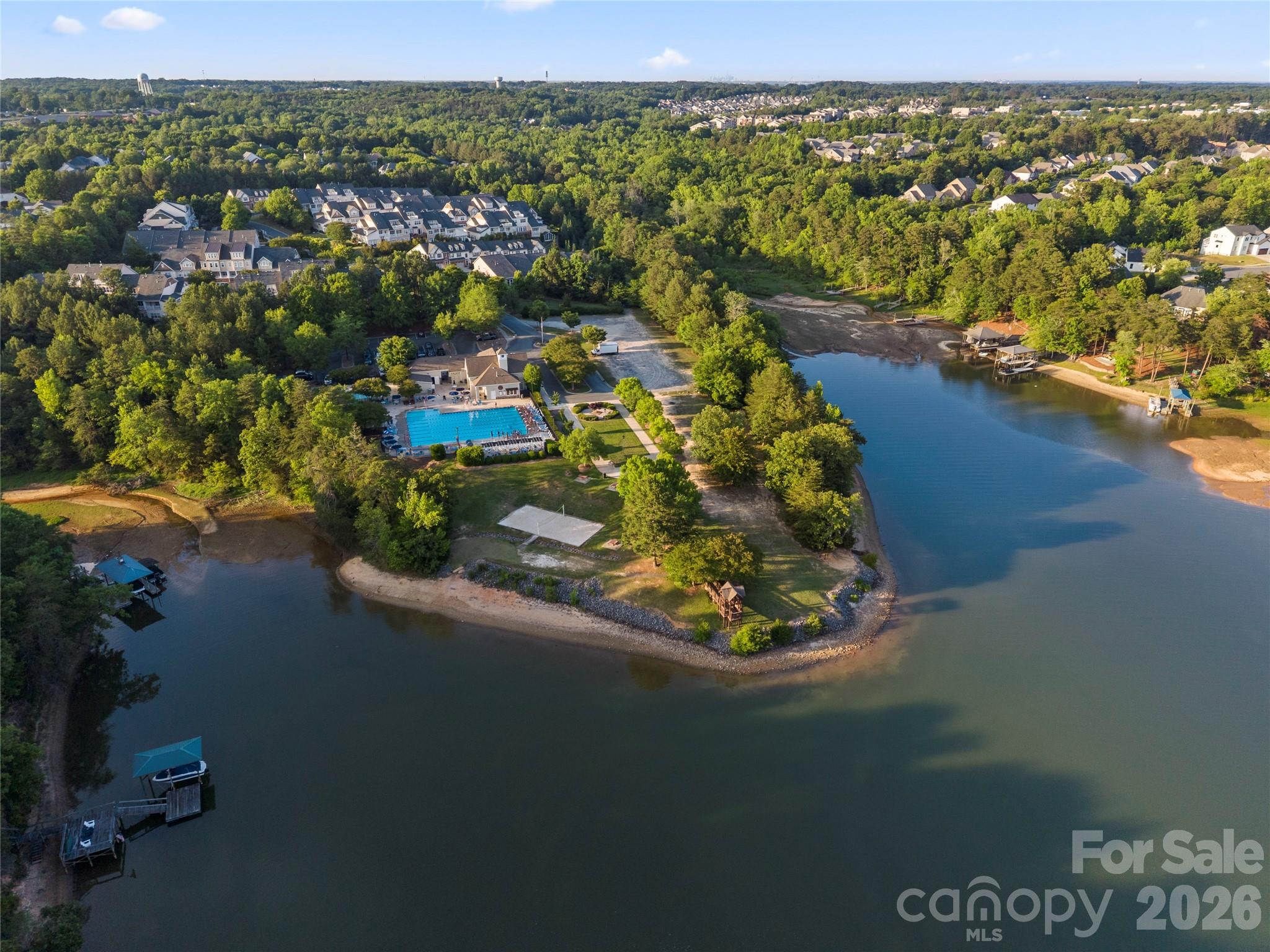 3072 Point Clear Drive — Tega Cay