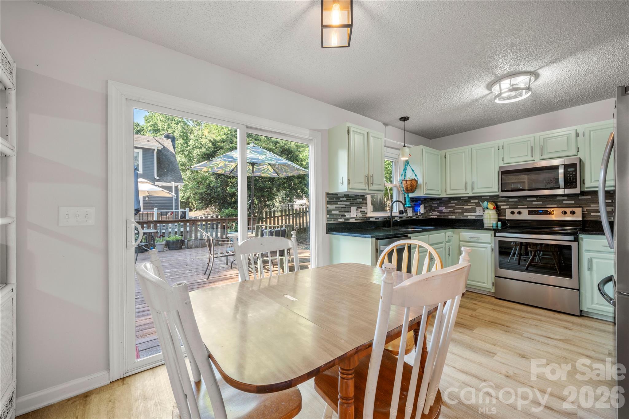 3072 Point Clear Drive — Tega Cay